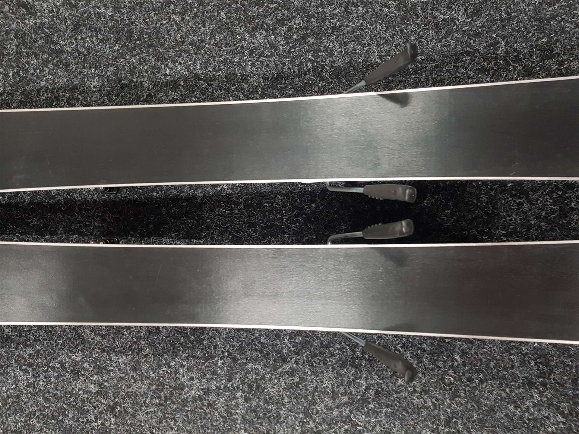 Použité skialpové lyže Hagan Boost Jr. + Tyrolia Ambition 10.0 + Použité pásy