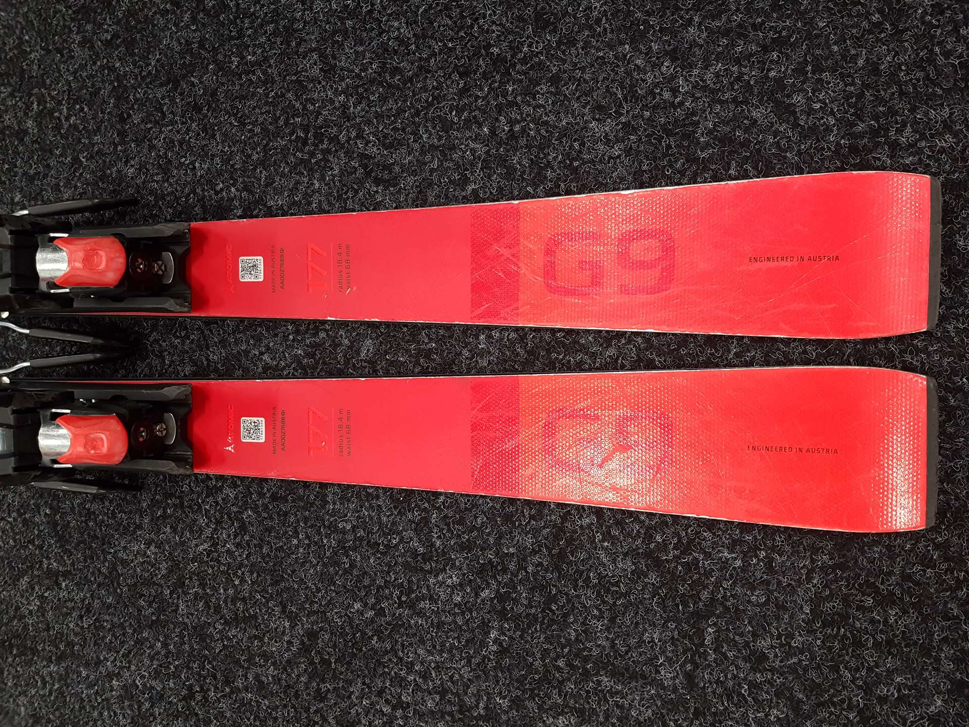 Sci ATOMIC Redster G9 usati + attacchi Atomic X12