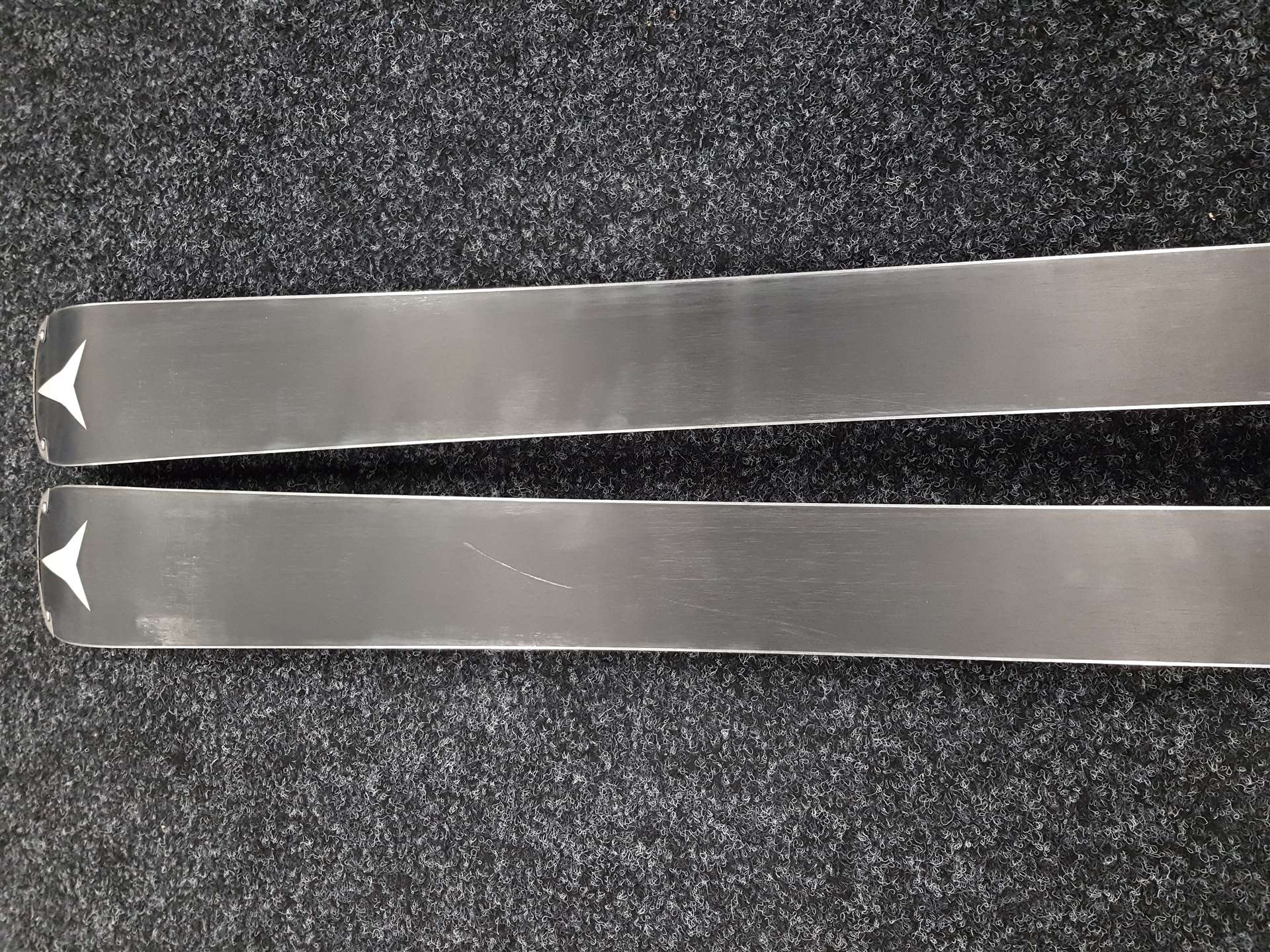 Sci ATOMIC Redster G9 usati + attacchi Atomic X12