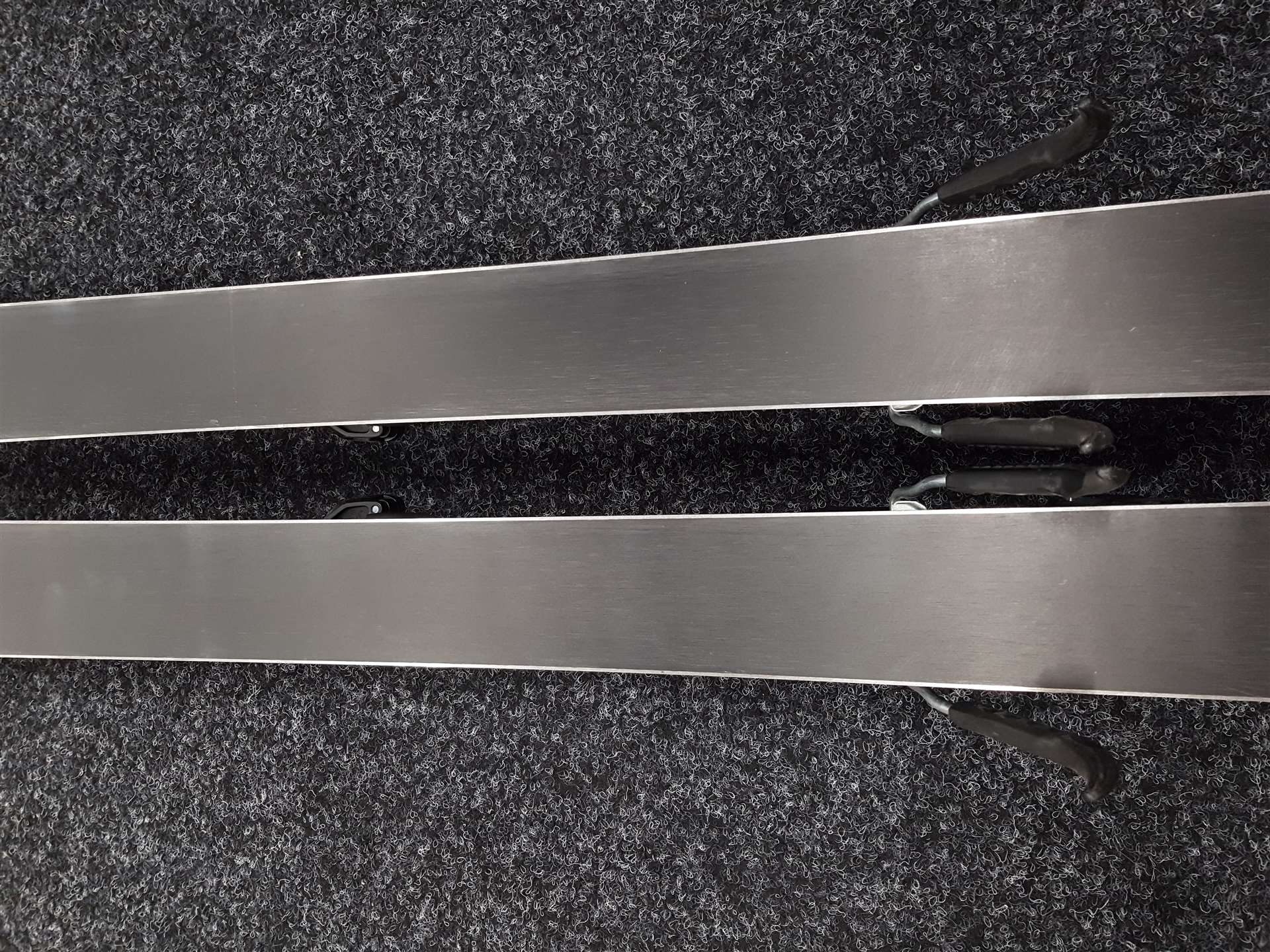 Sci ATOMIC Redster G9 usati + attacchi Atomic X12