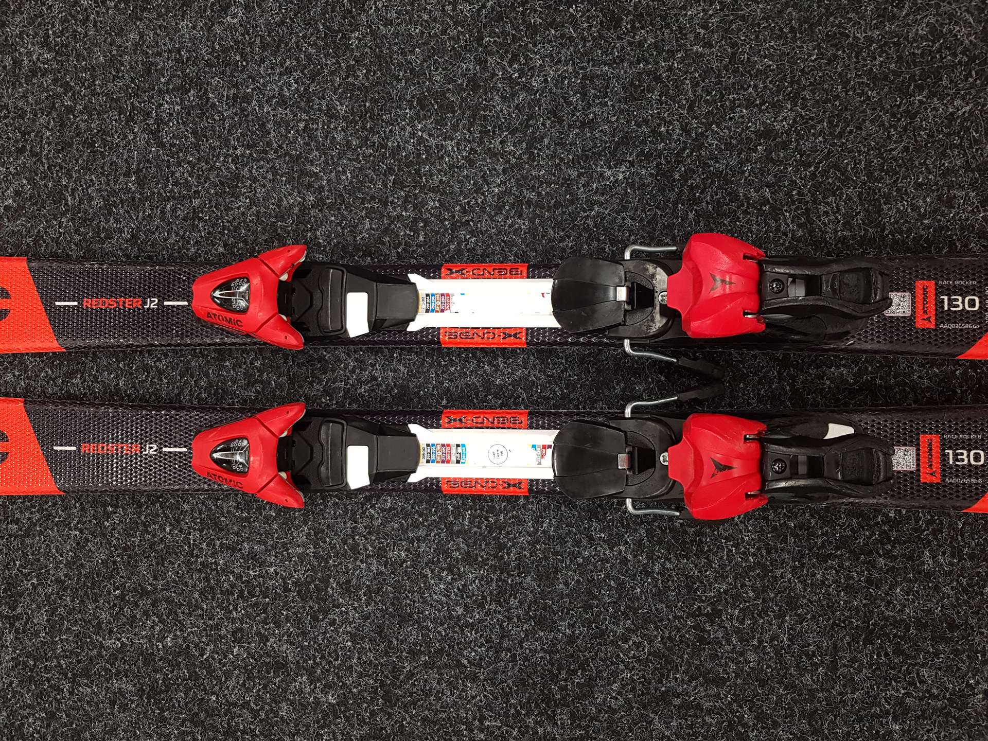 Rabljene dječje skije ATOMIC Redster J2 + vezovi Atomic L7