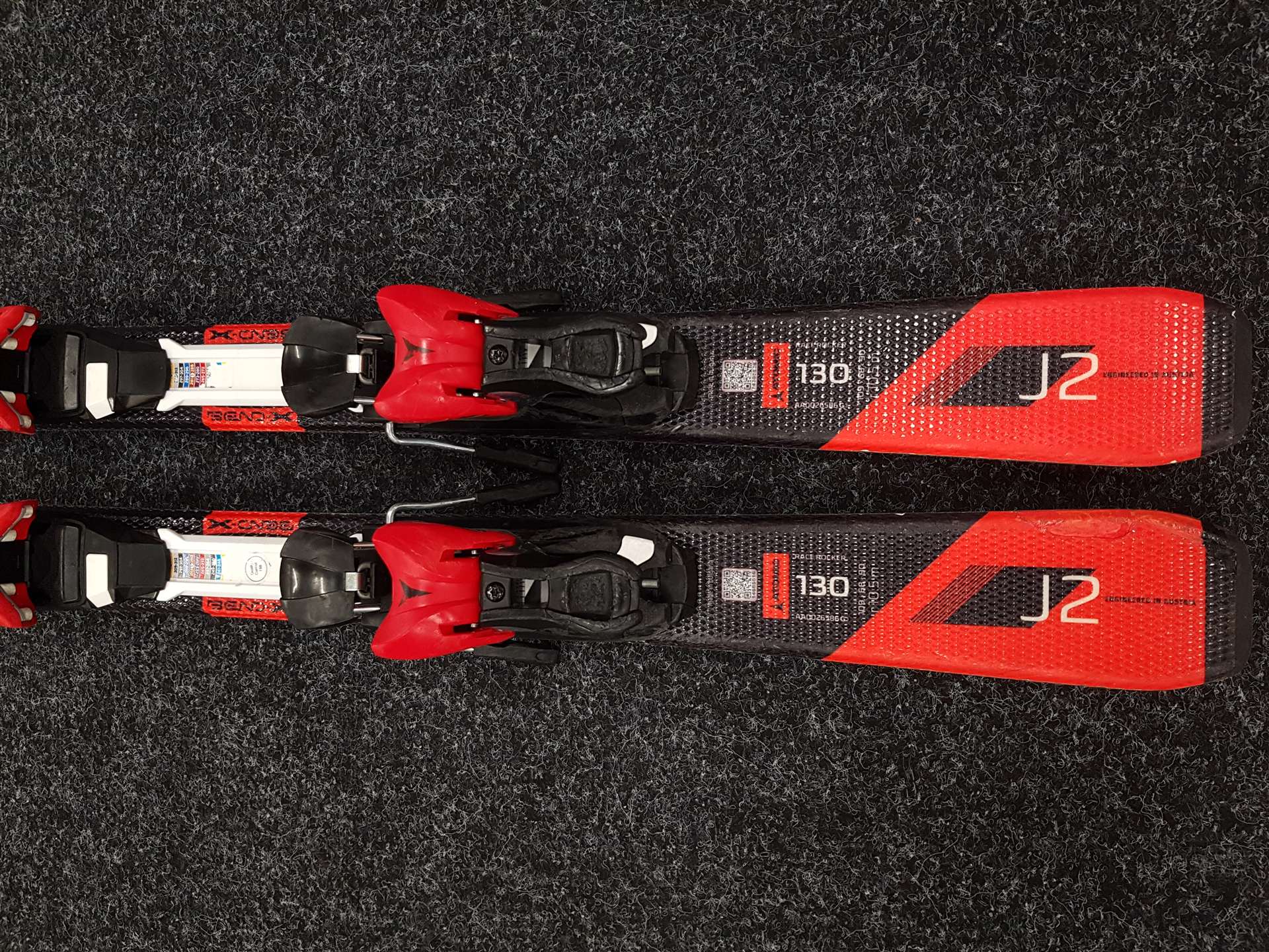 Rabljene dječje skije ATOMIC Redster J2 + vezovi Atomic L7