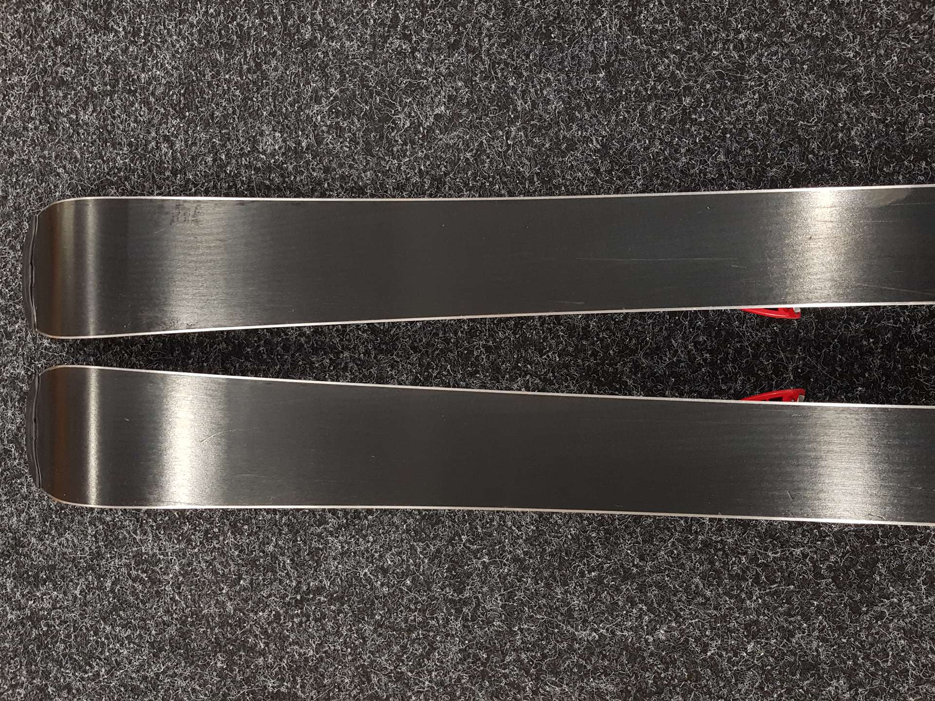 Rabljene dječje skije ATOMIC Redster J2 + vezovi Atomic L7