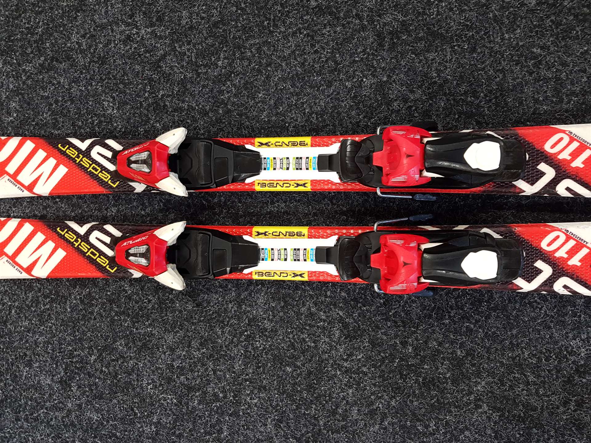 Gebrauchte Kinderski ATOMIC Redster XT + Atomic XTE 045 Bindungen