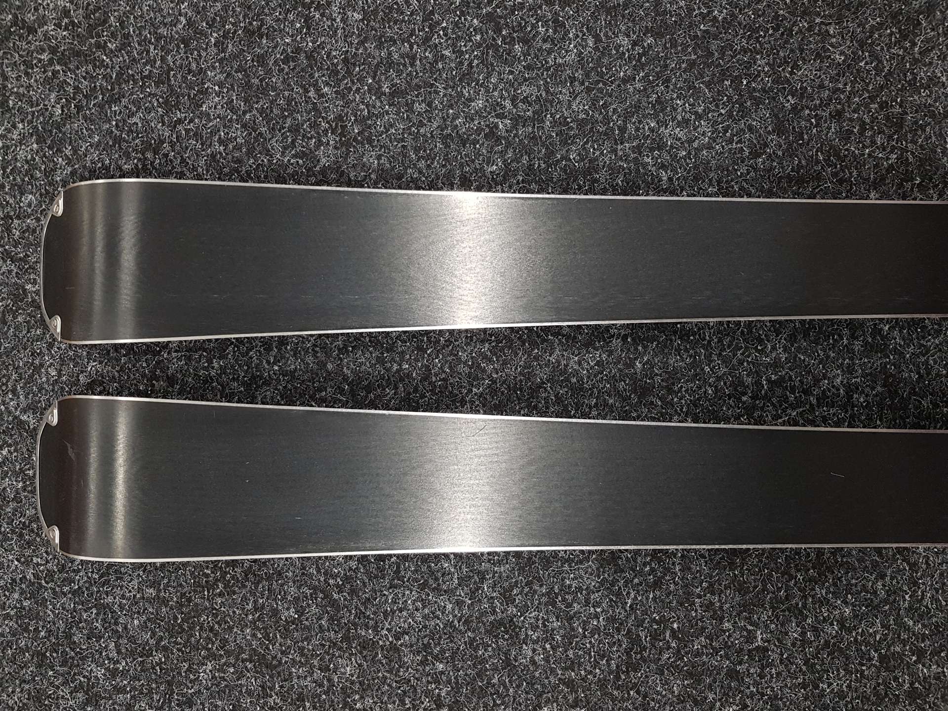 Esquís usados ELAN Ace Speed Magic Pro + fijaciones Elan EL 9