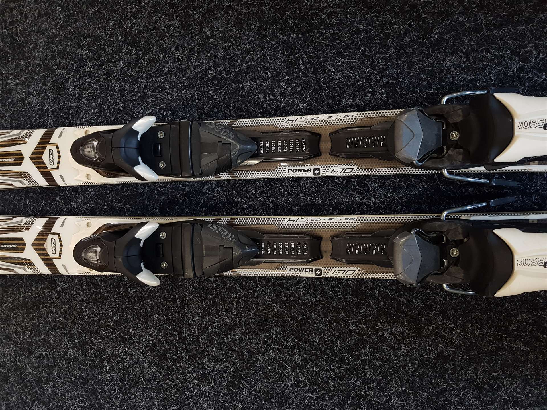 Sci ROSSIGNOL Pursuit 14 usati + attacchi Rossignol 11.0