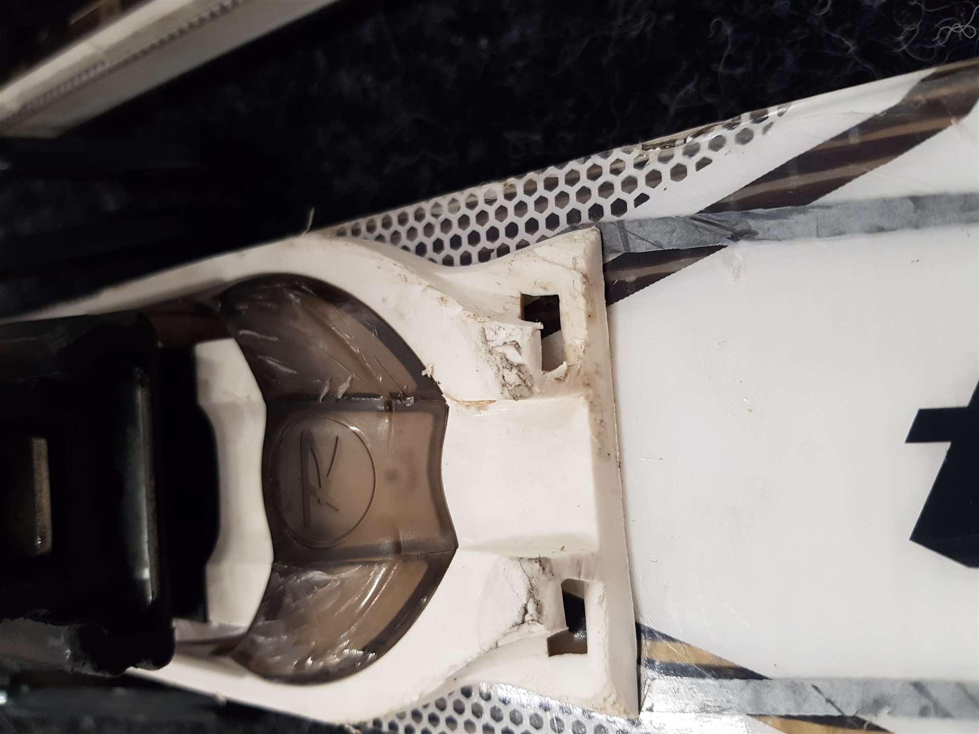 Sci ROSSIGNOL Pursuit 14 usati + attacchi Rossignol 11.0