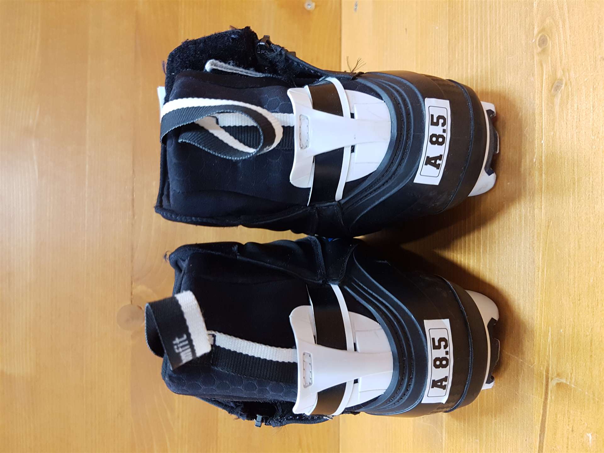 Gebrauchte Laufschuhe SALOMON Equipe 9 CL - NNN-Bindung