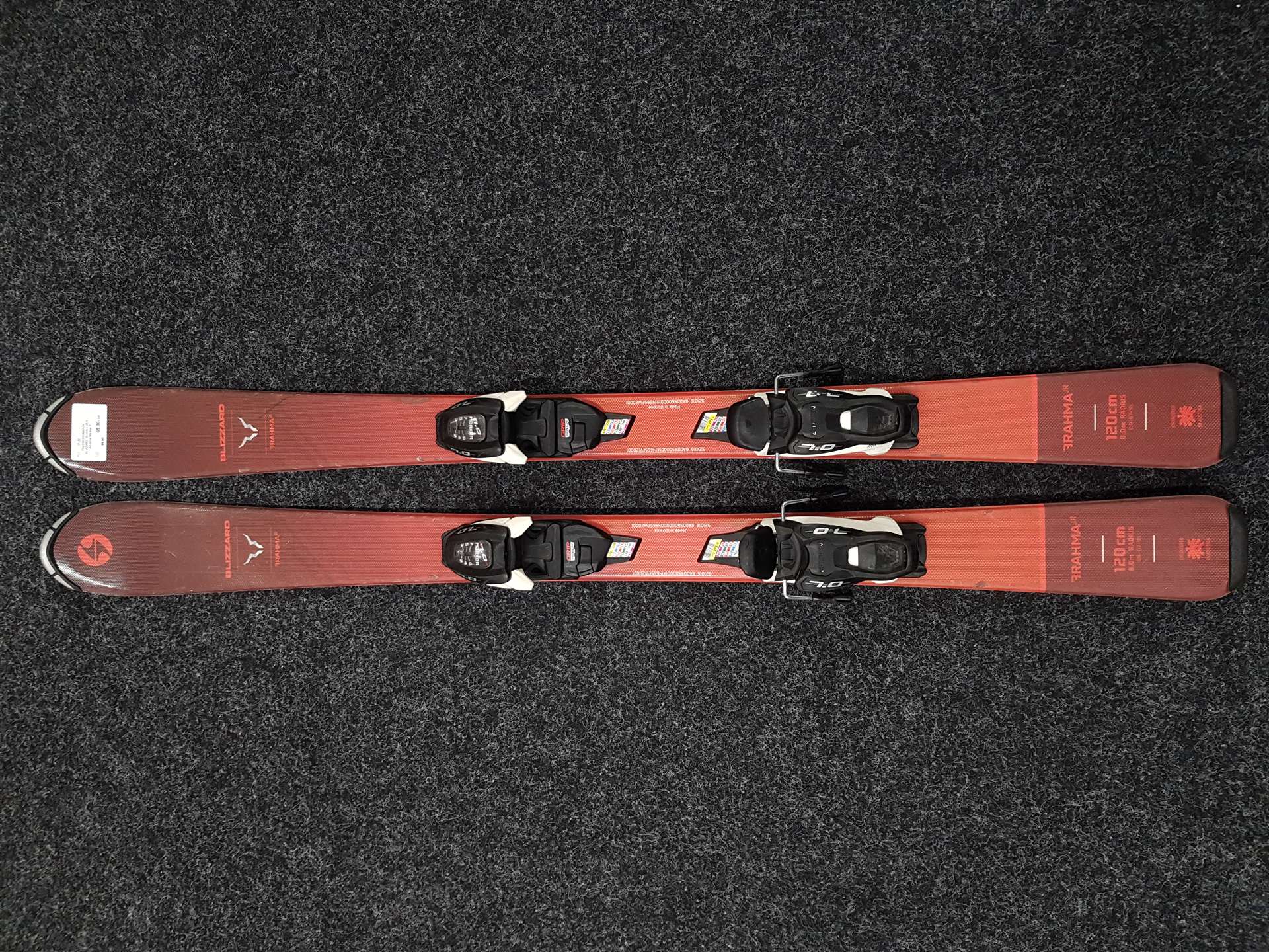 Skis enfant d'occasion BLIZZARD Brahma JR + fixations Marker 7