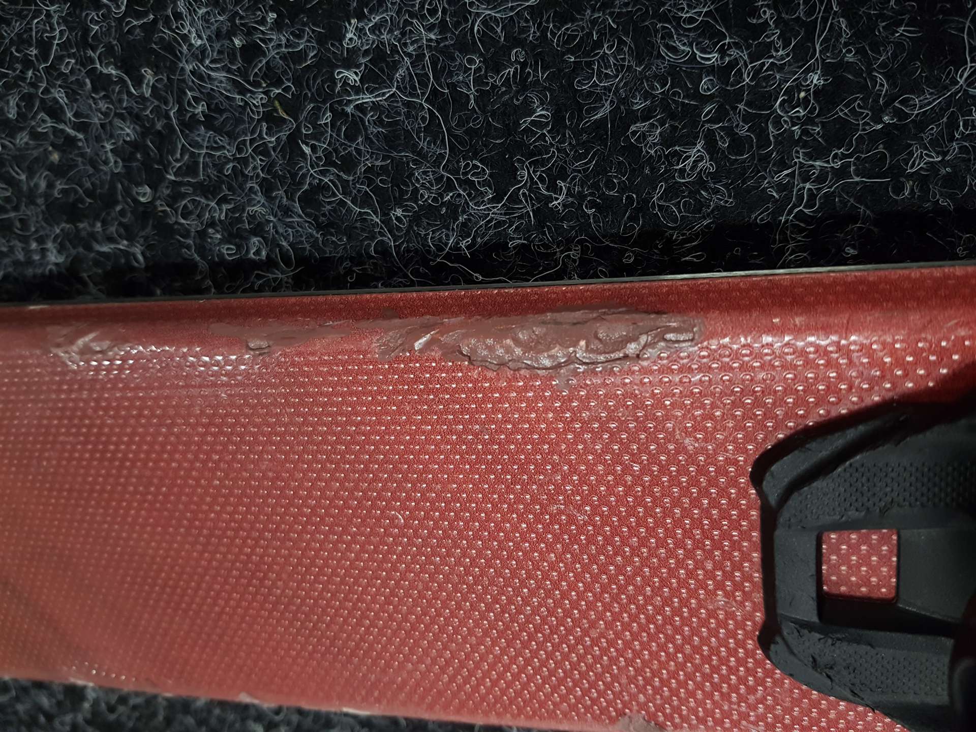 Skis enfant d'occasion BLIZZARD Brahma JR + fixations Marker 7