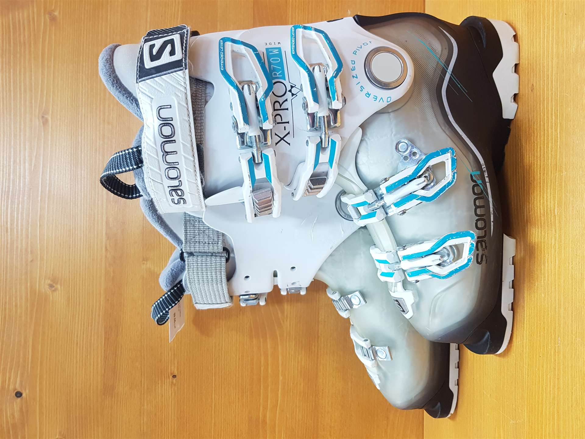 Używane buty narciarskie SALOMON X-PRO R70 W