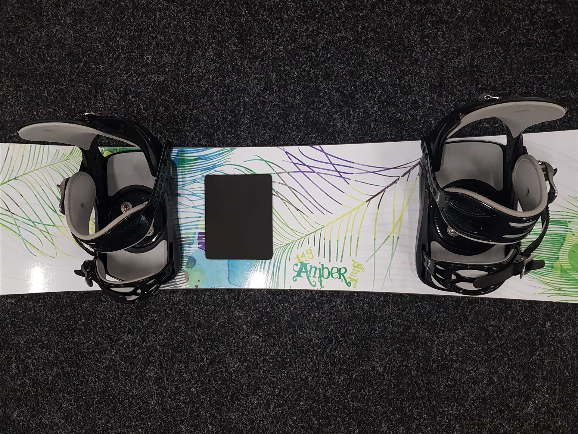 Gebrauchtes Snowboard STUF Amber + Morrow Bindungen Größe S/M