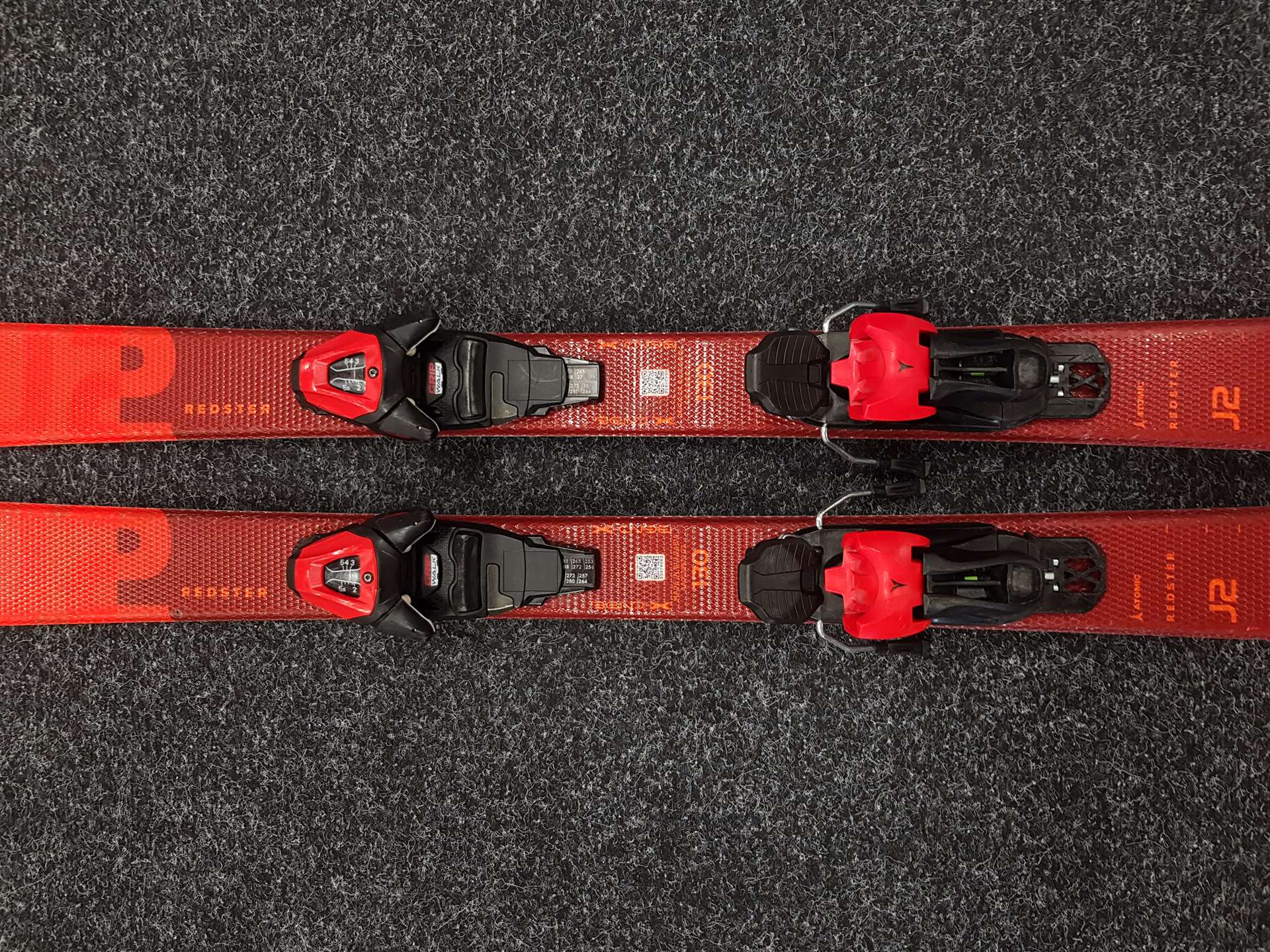 Gebrauchte Kinderski ATOMIC Redster J2 + Atomic 6 Bindungen
