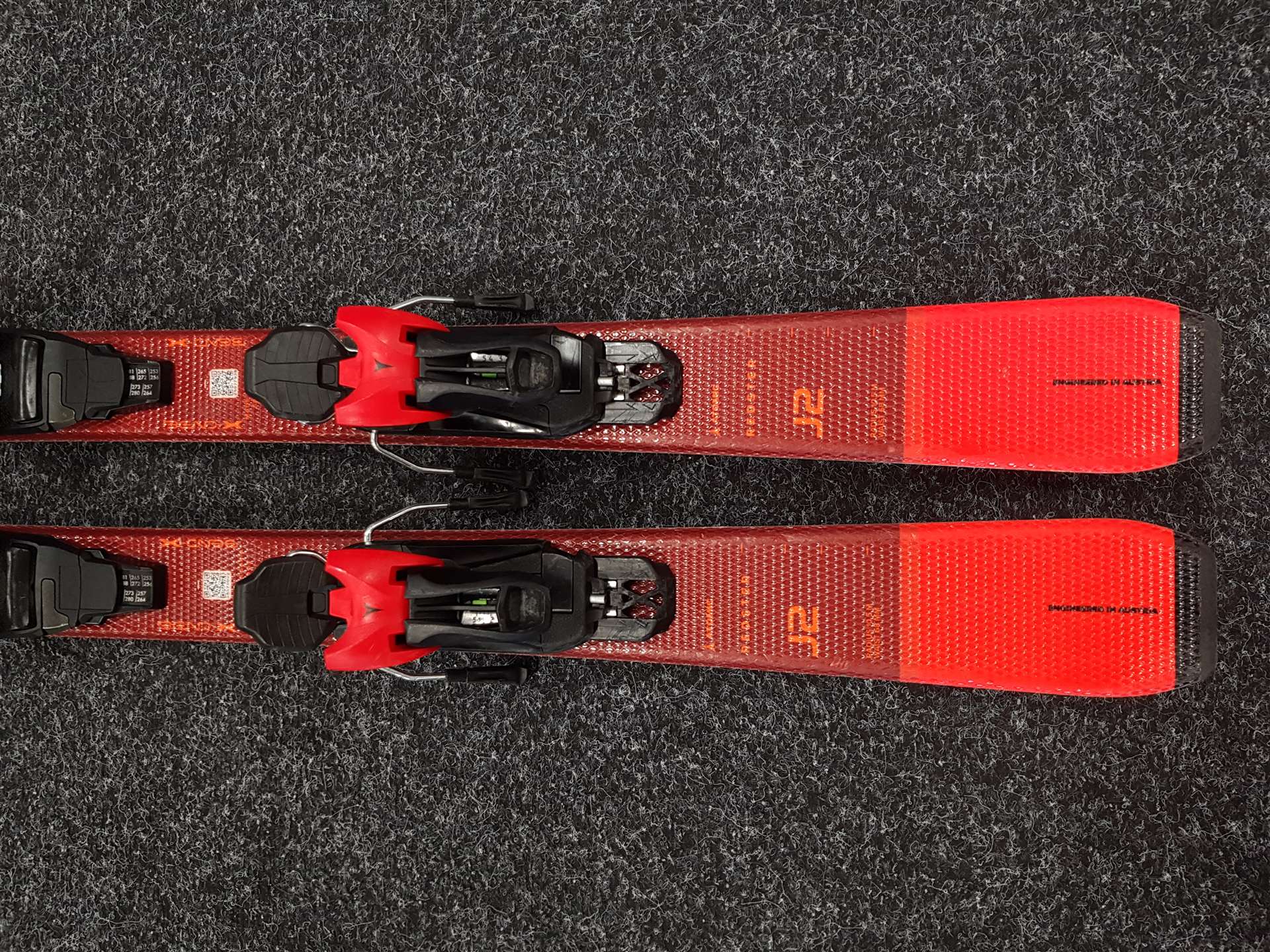 Gebrauchte Kinderski ATOMIC Redster J2 + Atomic 6 Bindungen