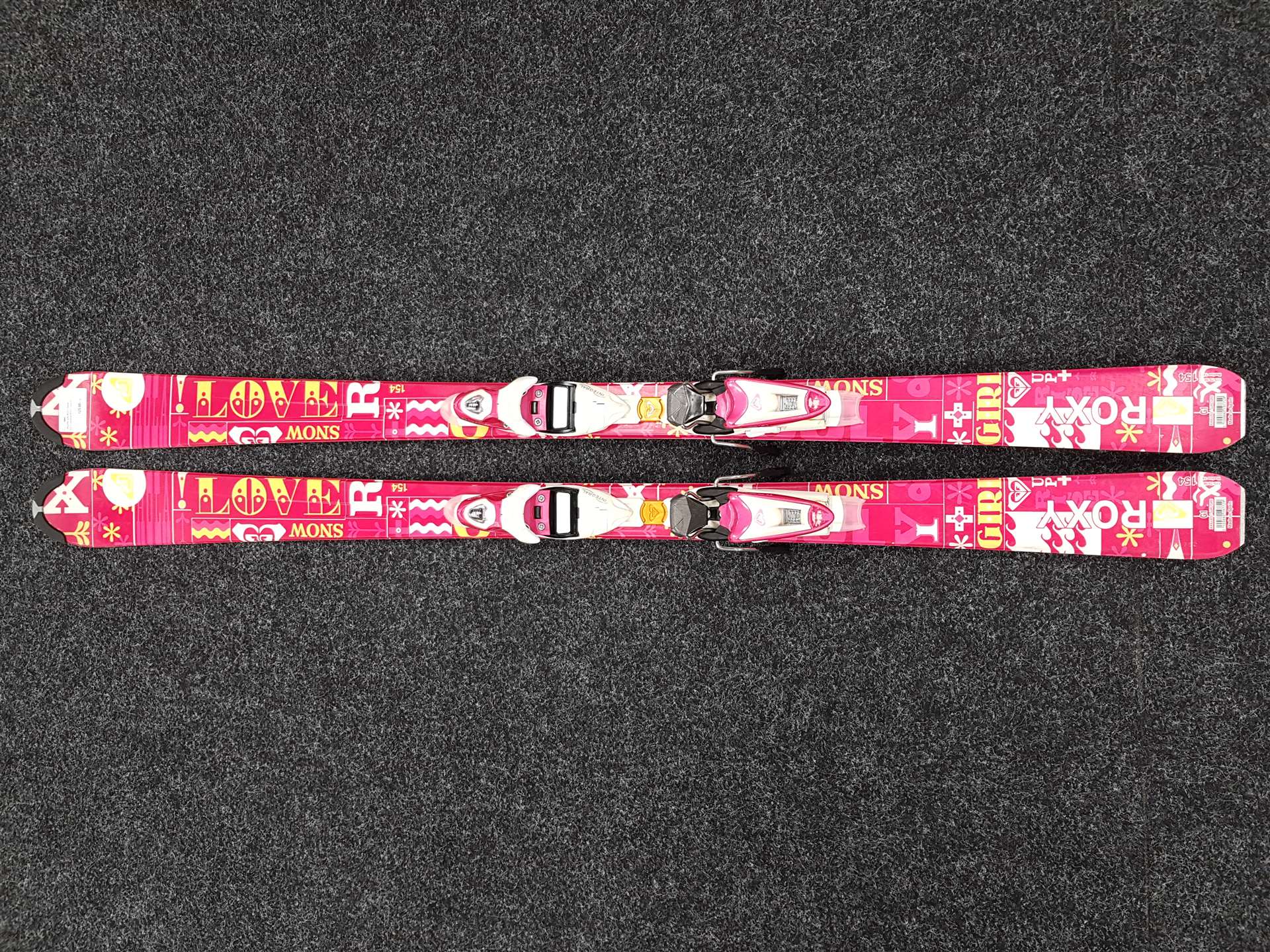 Esquís ROXY Snow Girl usados + fijaciones ROXY Love 9