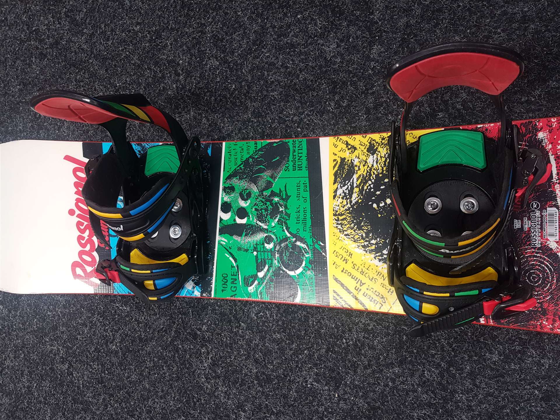 Snowboard ROSSIGNOL Scan d'occasion + fixations Rossignol taille S