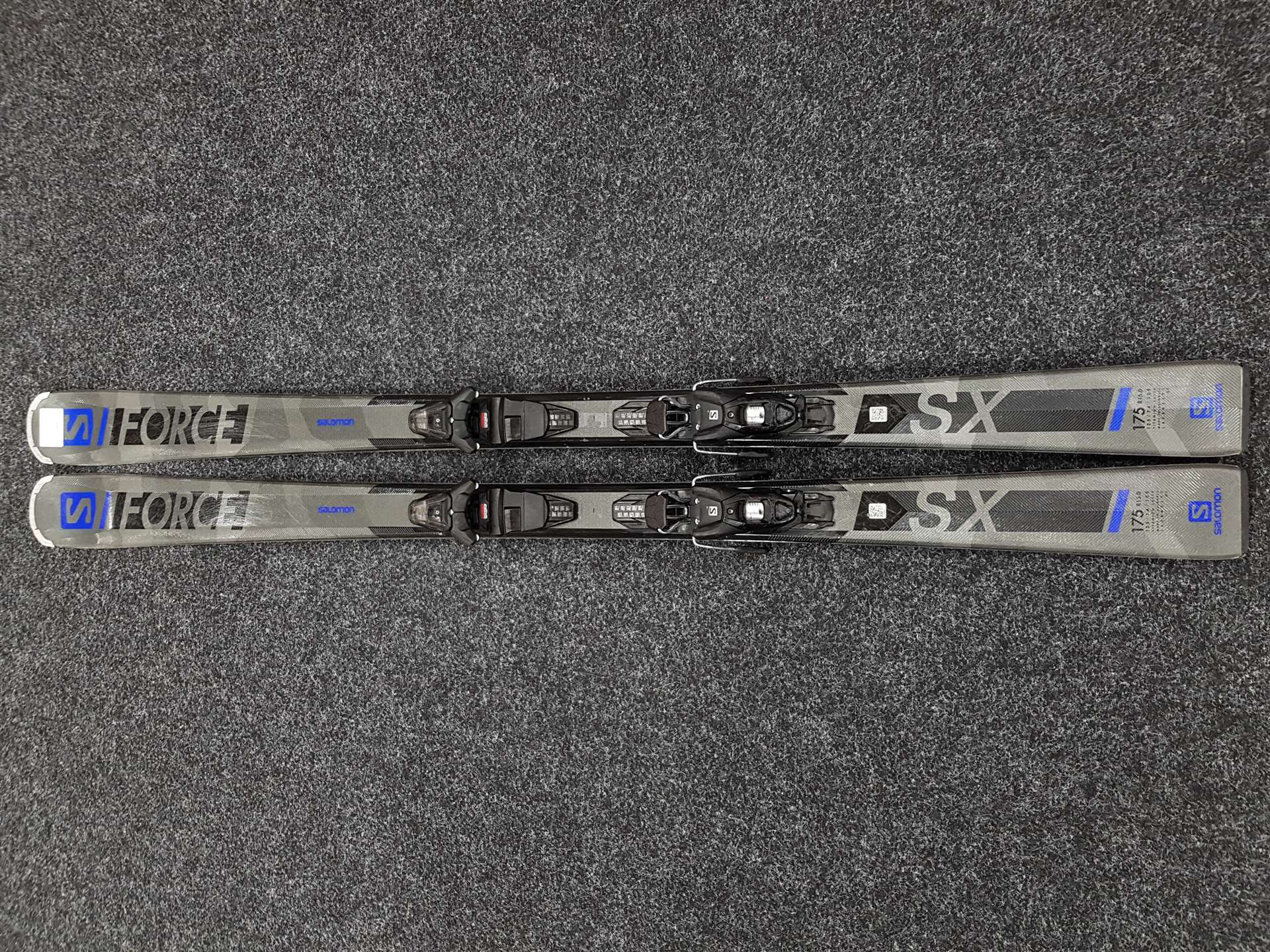 Esquís SALOMON S/Force SX usados + fijaciones Salomon M 10