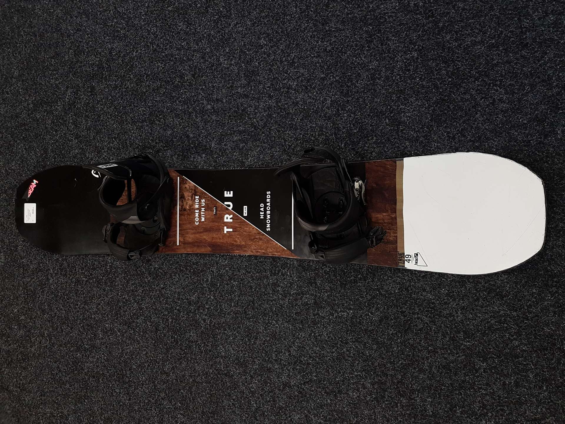 Gebrauchtes HEAD True Snowboard + Head Bindungen Größe L