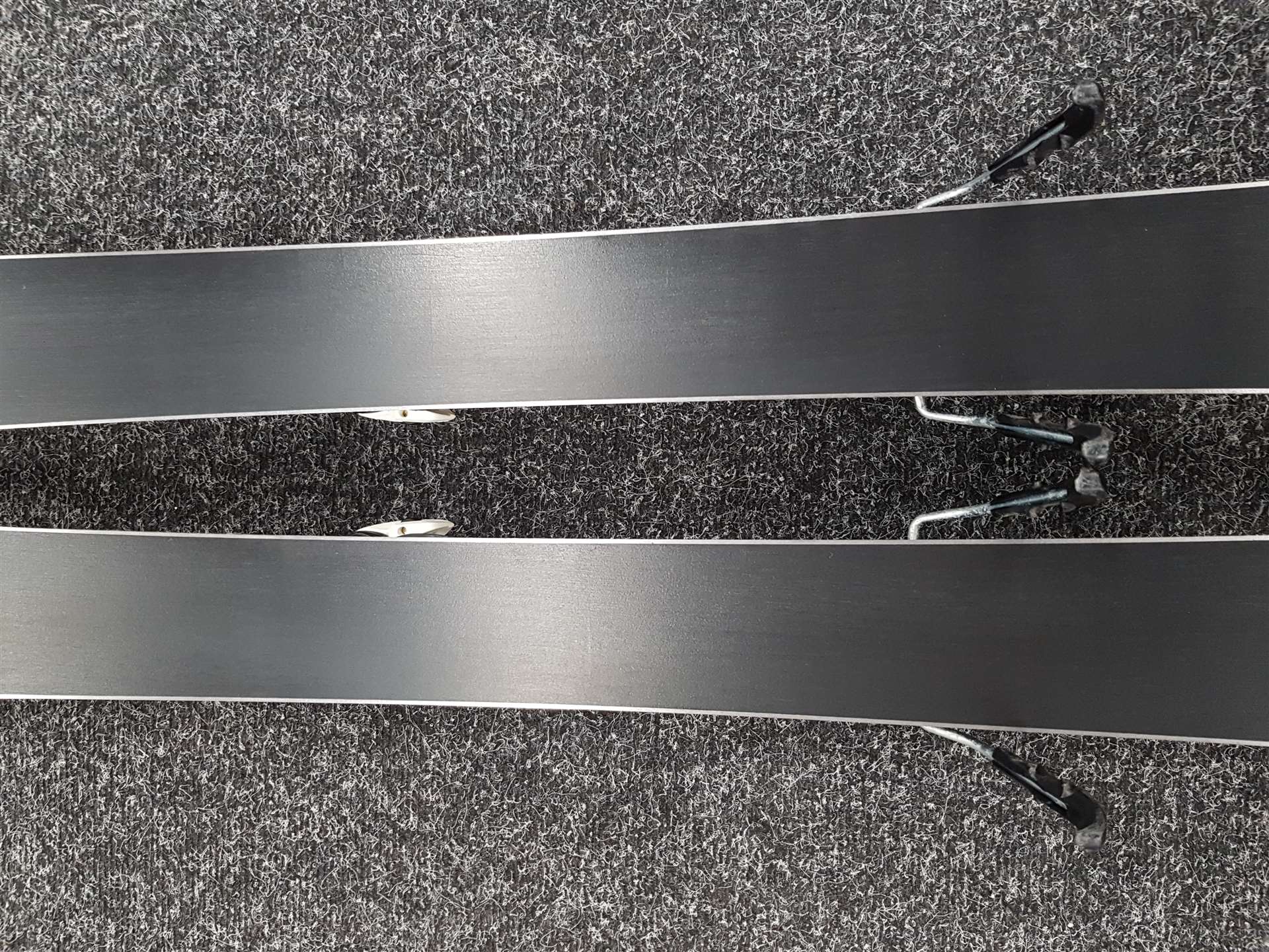 Schiuri folosite VOLKL DEACON 74