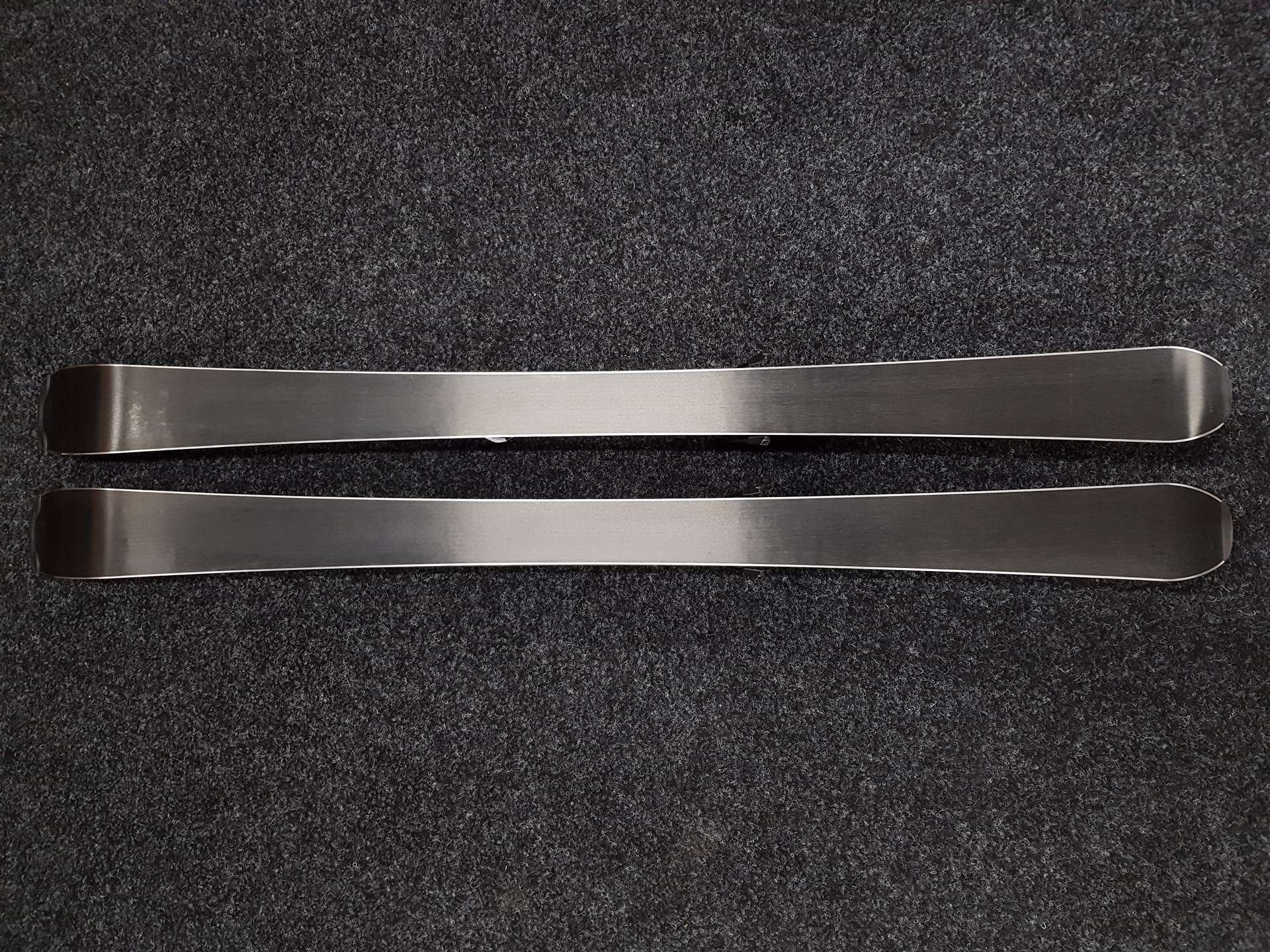 Skis DYNASTAR Team Speed d'occasion + fixations Look Xpress Kid