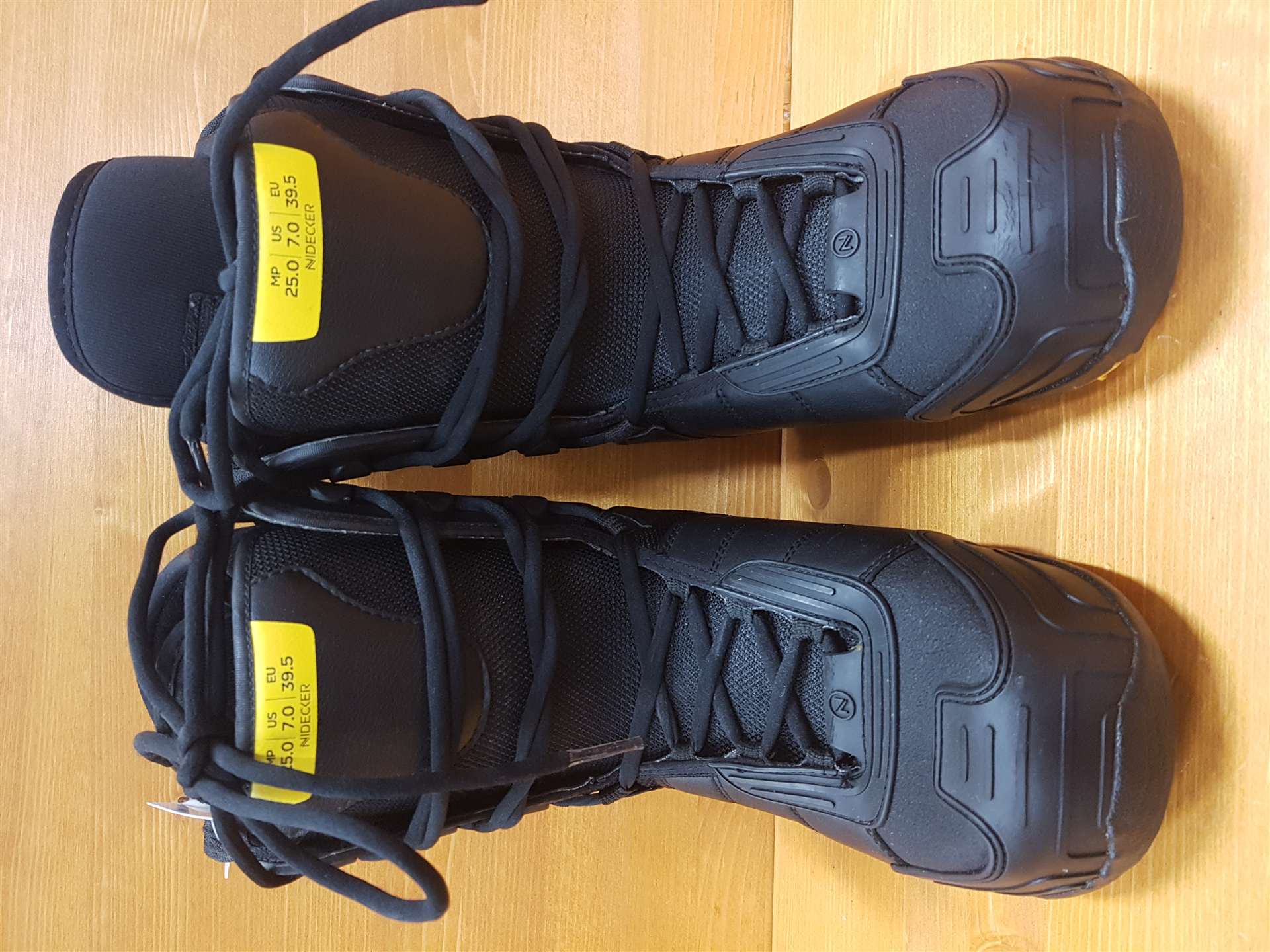 Cizme de snowboard NIEDECKER second hand