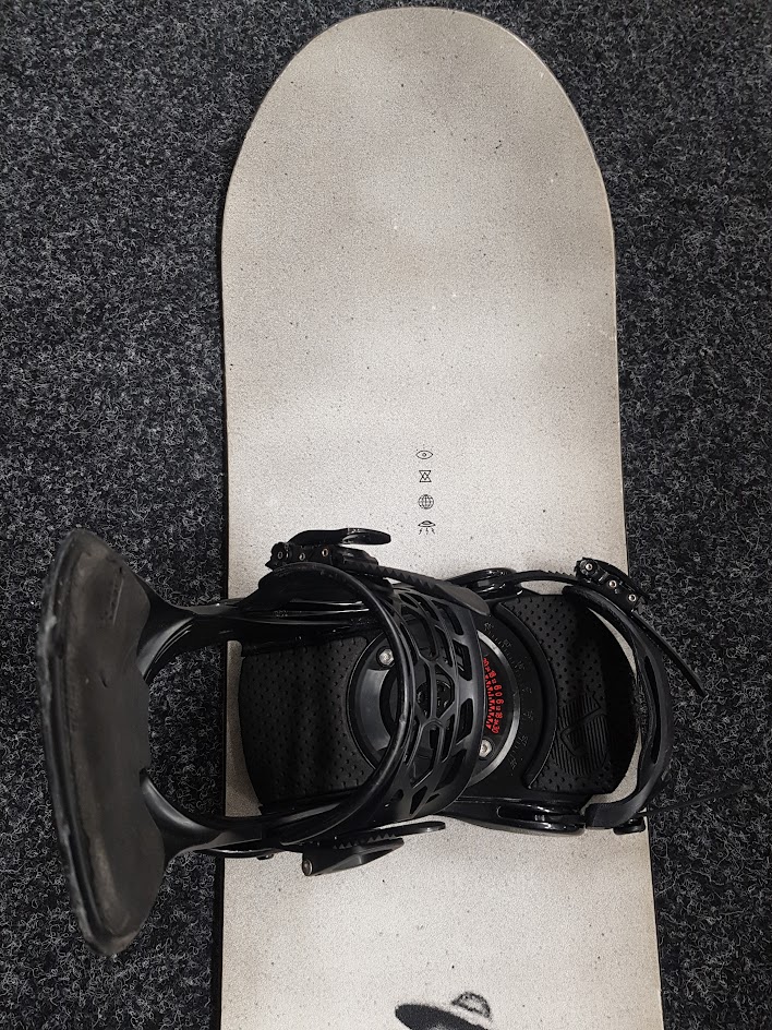 Snowboard Burton Process d'occasion + fixations Burton taille M