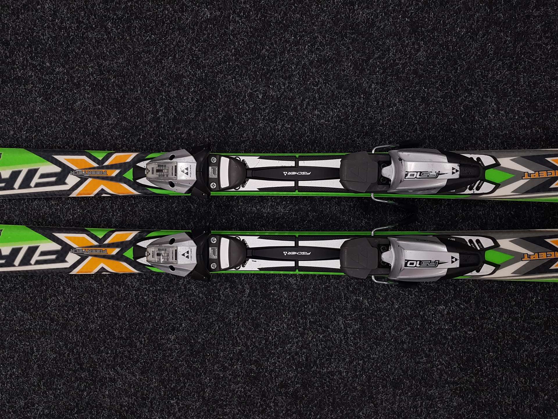 Gebrauchte FISCHER Firetech Concept Ski + Fischer FS10 Bindungen
