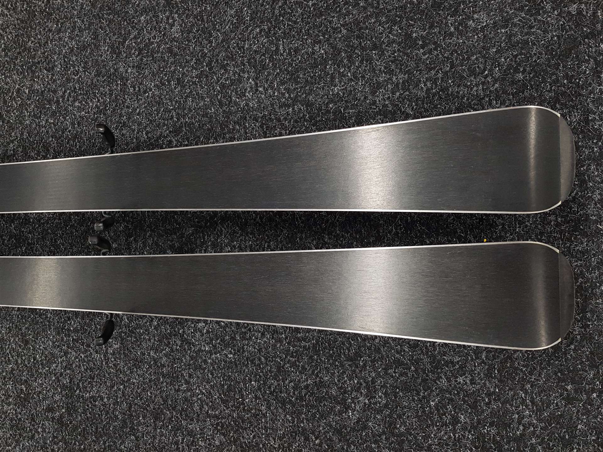 Gebrauchte FISCHER Firetech Concept Ski + Fischer FS10 Bindungen