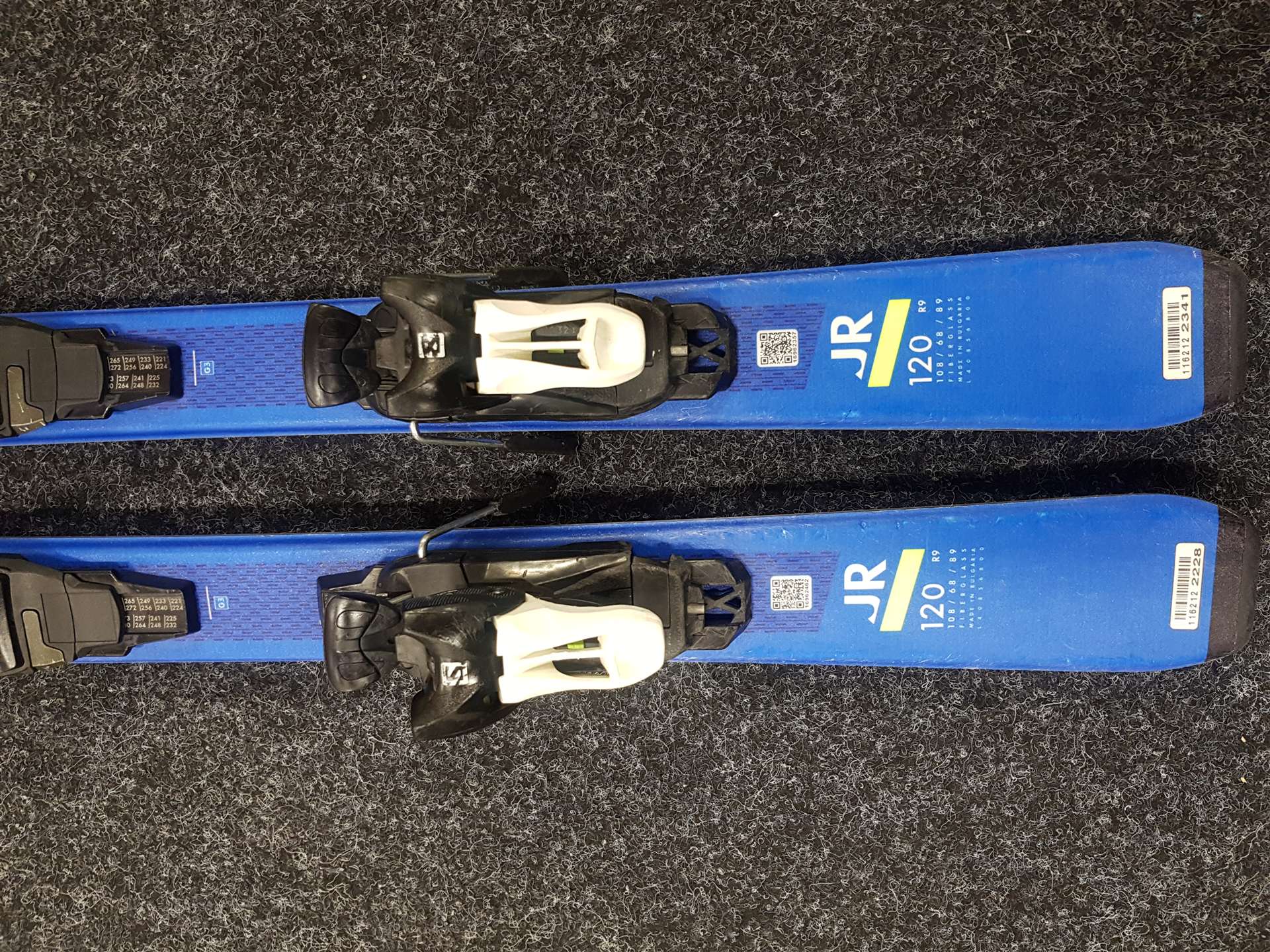 Použité detské lyže SALOMON Race JR + viazanie Salomon 4,5