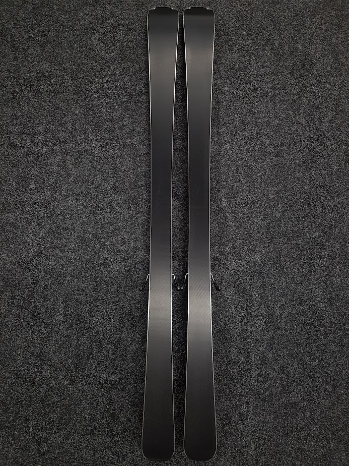Skis BLIZZARD WCR à prix réduit