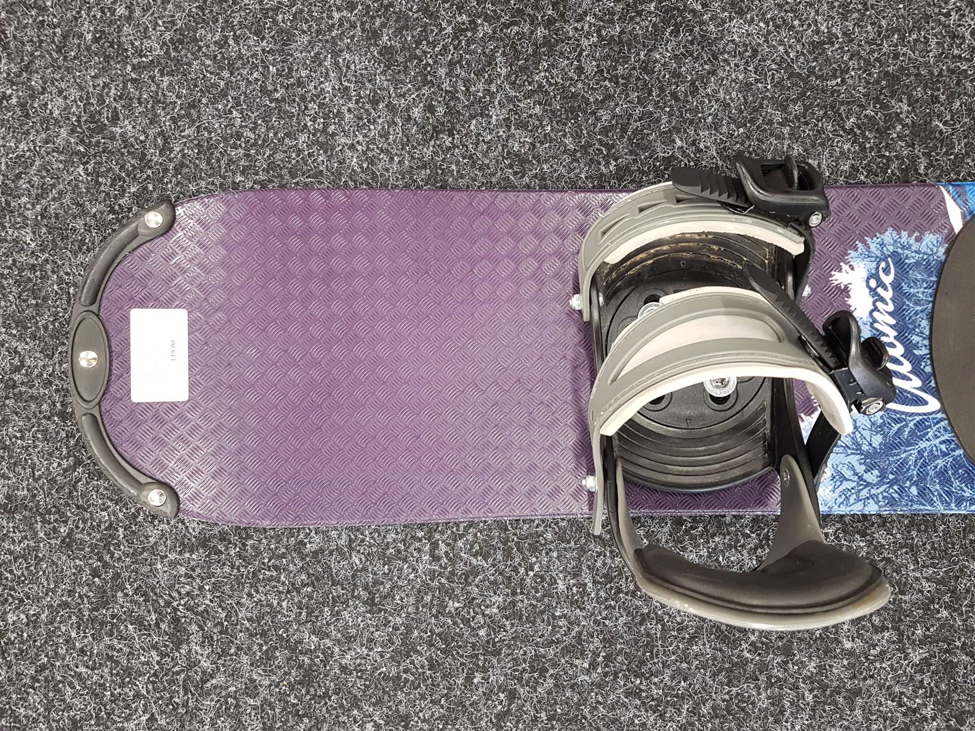 Gebrauchtes ATOMIC Piq Snowboard + Burton Bindungen Größe S