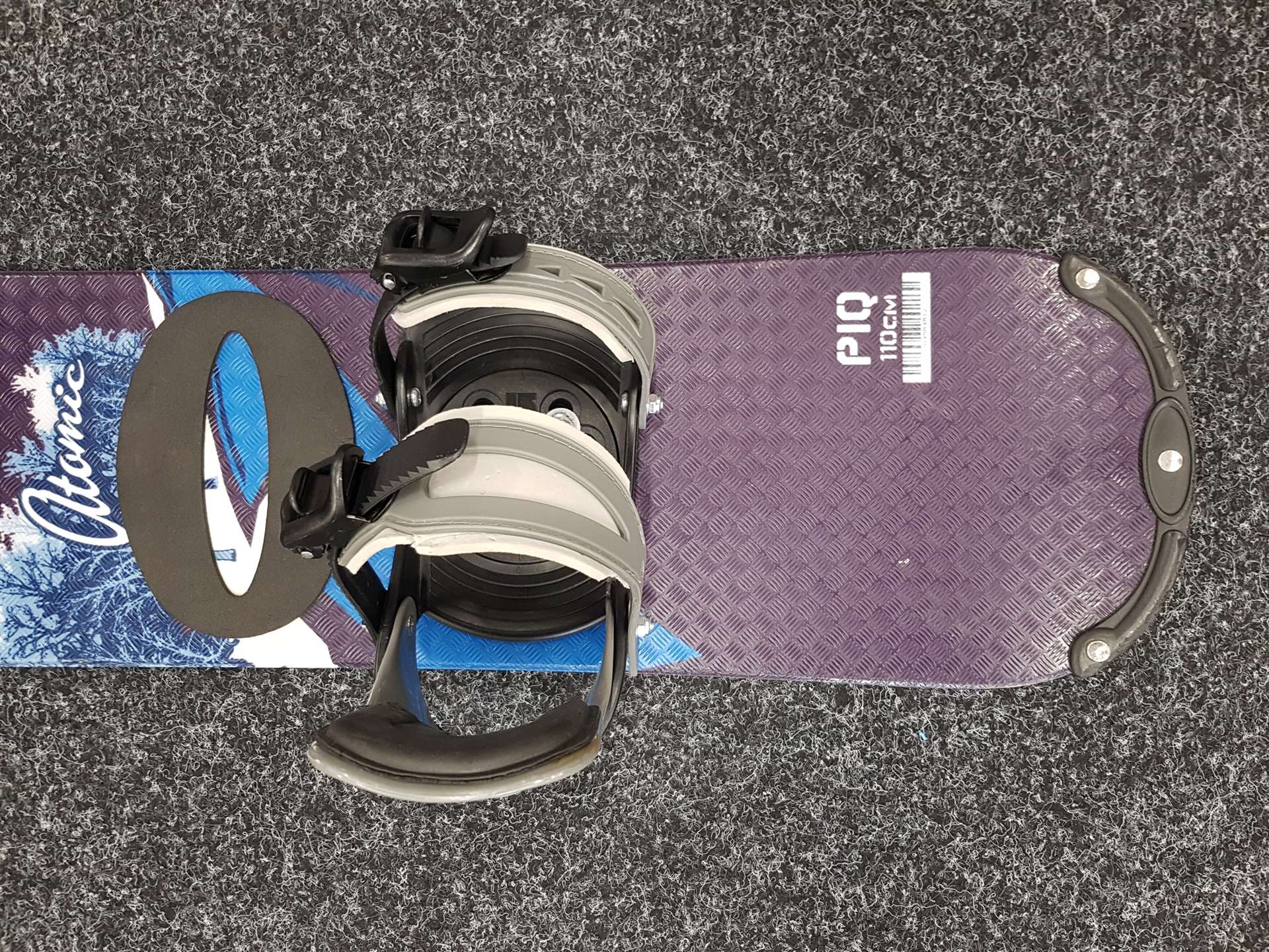 Gebrauchtes ATOMIC Piq Snowboard + Burton Bindungen Größe S