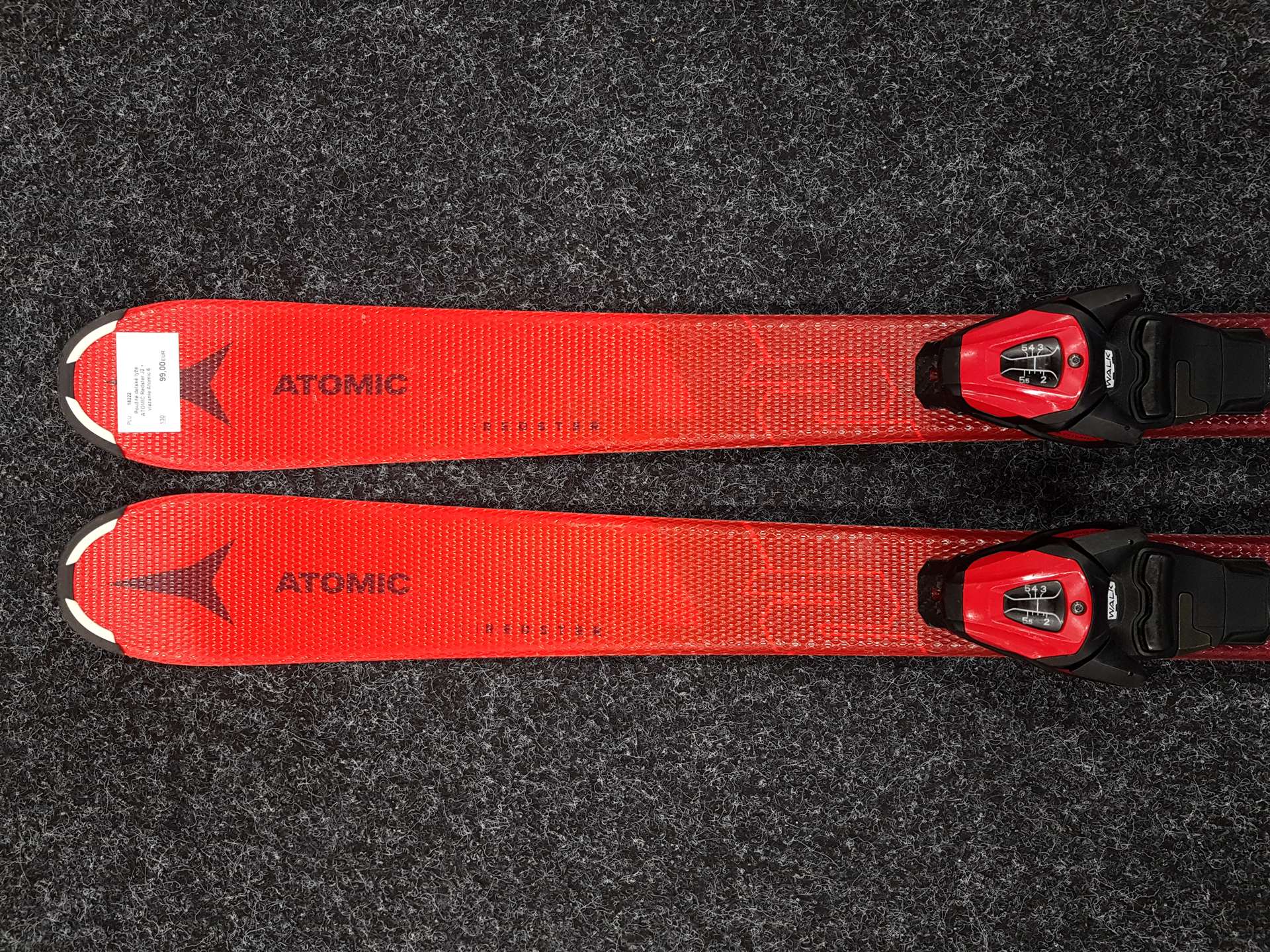 Skis enfant d'occasion ATOMIC Redster J2 + fixations Atomic 6