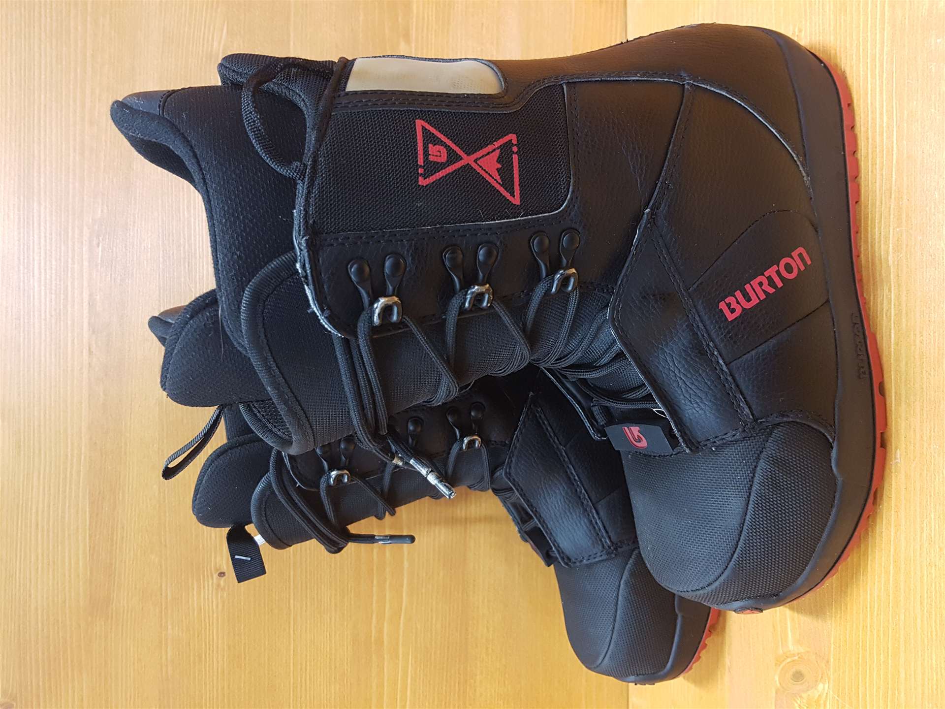 Ghete de snowboard BURTON Progression folosite