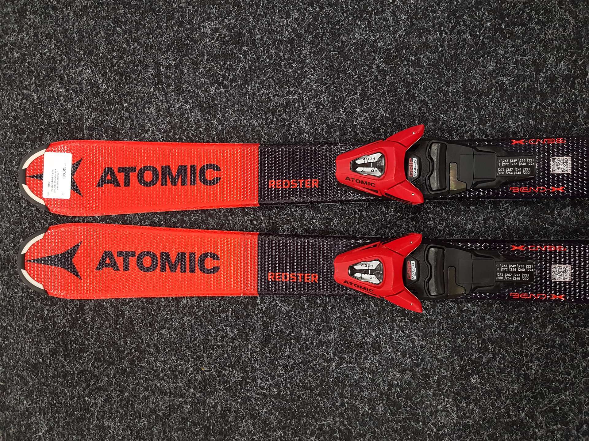 Gebrauchte Kinderski ATOMIC Redster J2 + Atomic 5 Bindungen
