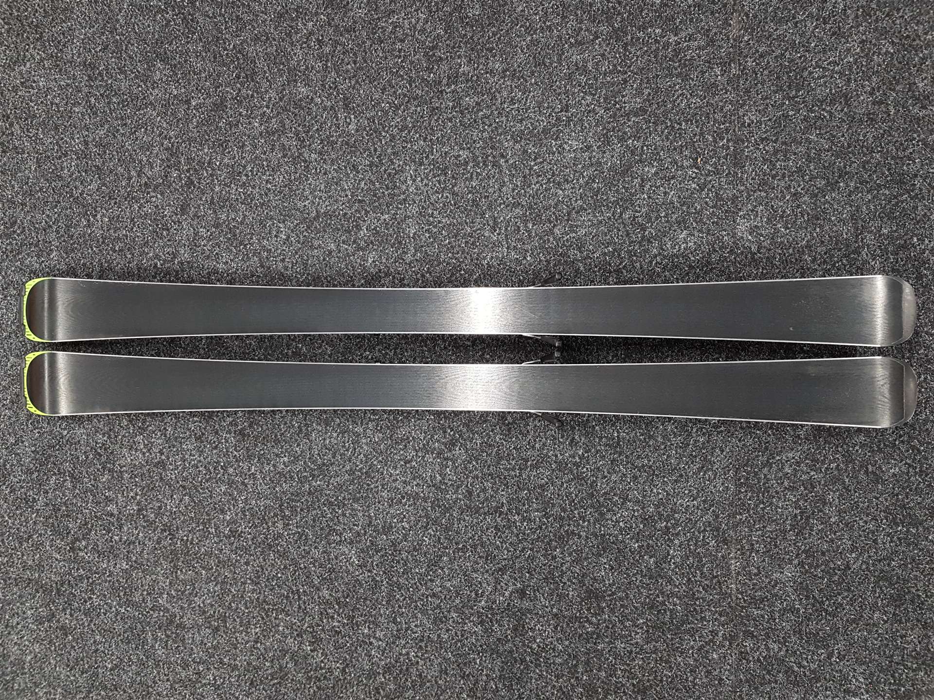 Skis d'occasion ELAN Waveflex 8 + fixations Elan EL 10