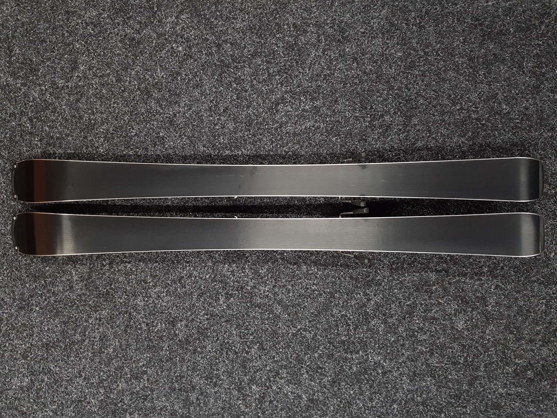 Použité detské lyže FISCHER The Curv + viazanie Fischer FS 4