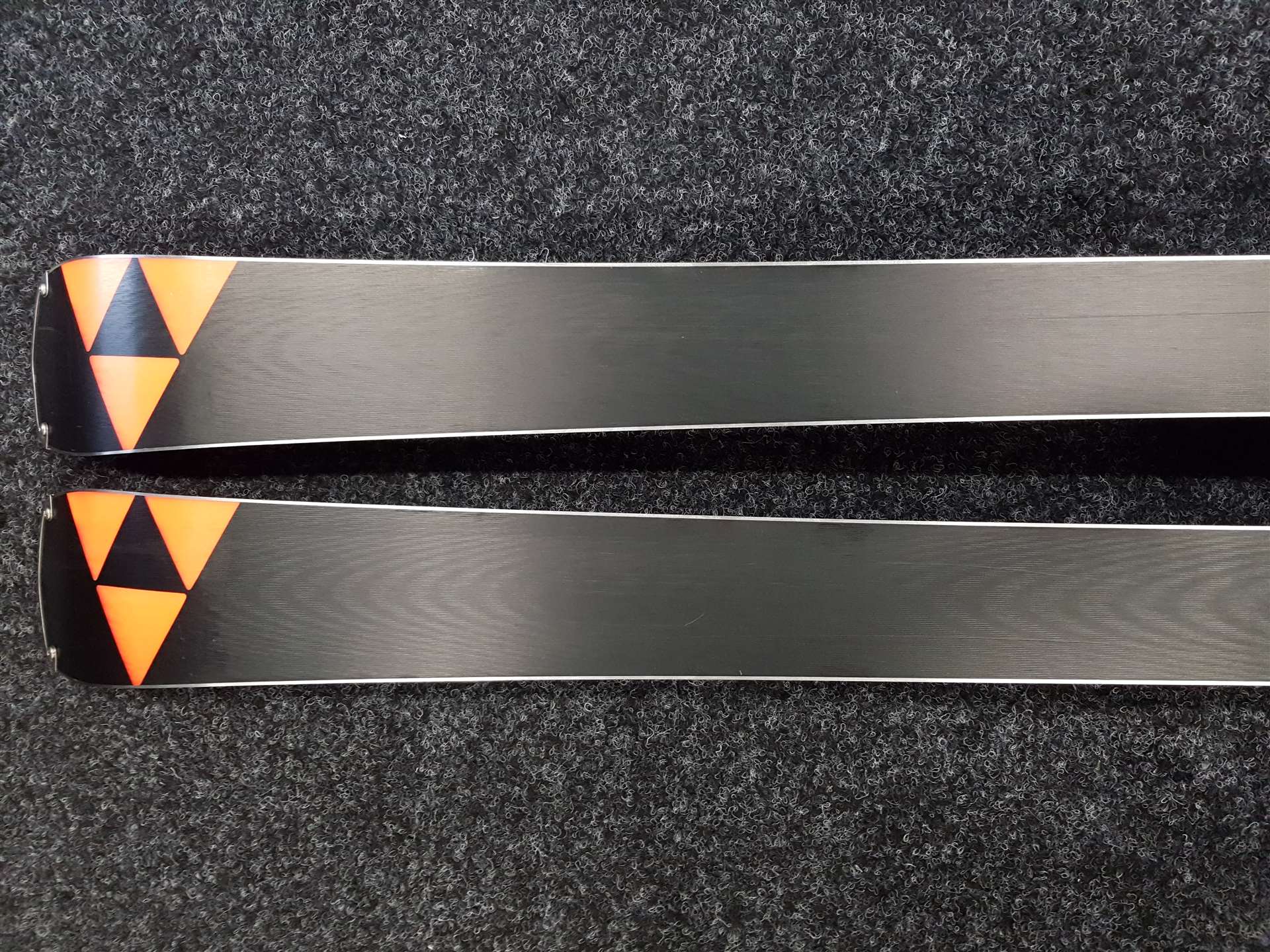 Použité lyže FISCHER The Curv DTX + vázání Fischer RSX 12