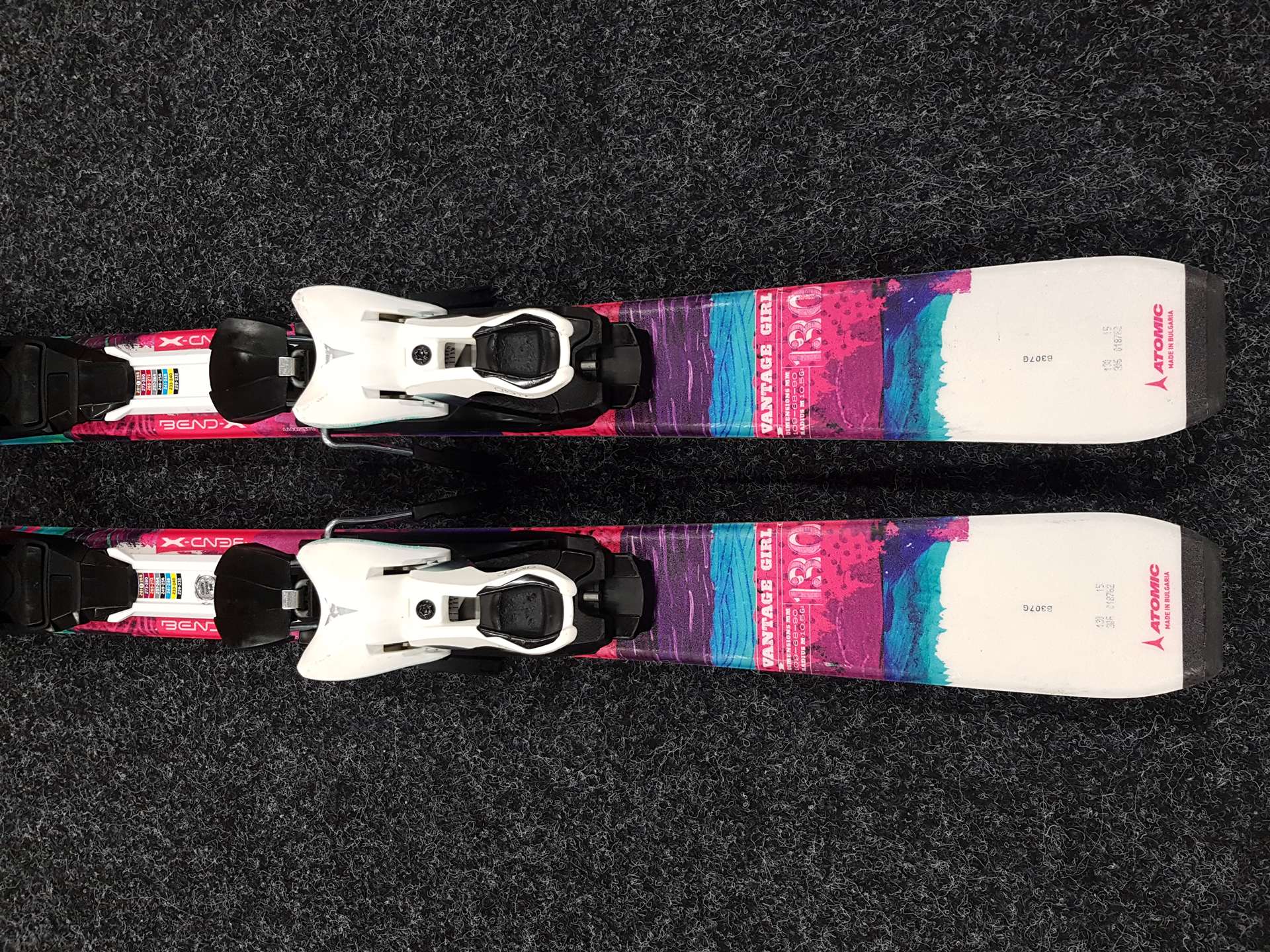 Skis enfant ATOMIC Vantage Girl d'occasion + fixations Atomic 7.5