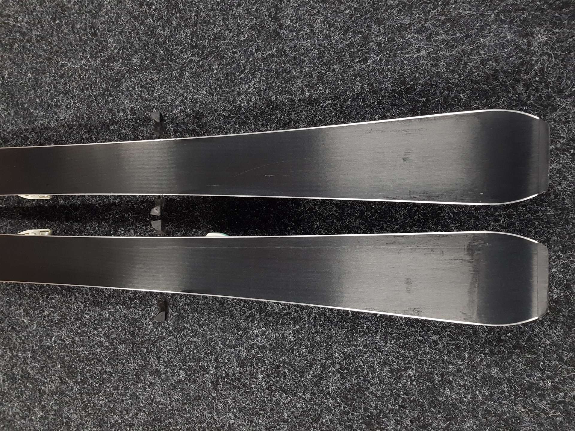 Skis enfant ATOMIC Vantage Girl d'occasion + fixations Atomic 7.5