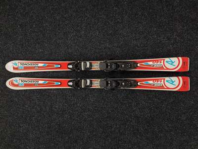 Schiuri ROSSIGNOL Edge JR folosite + legături Fischer FJ 7