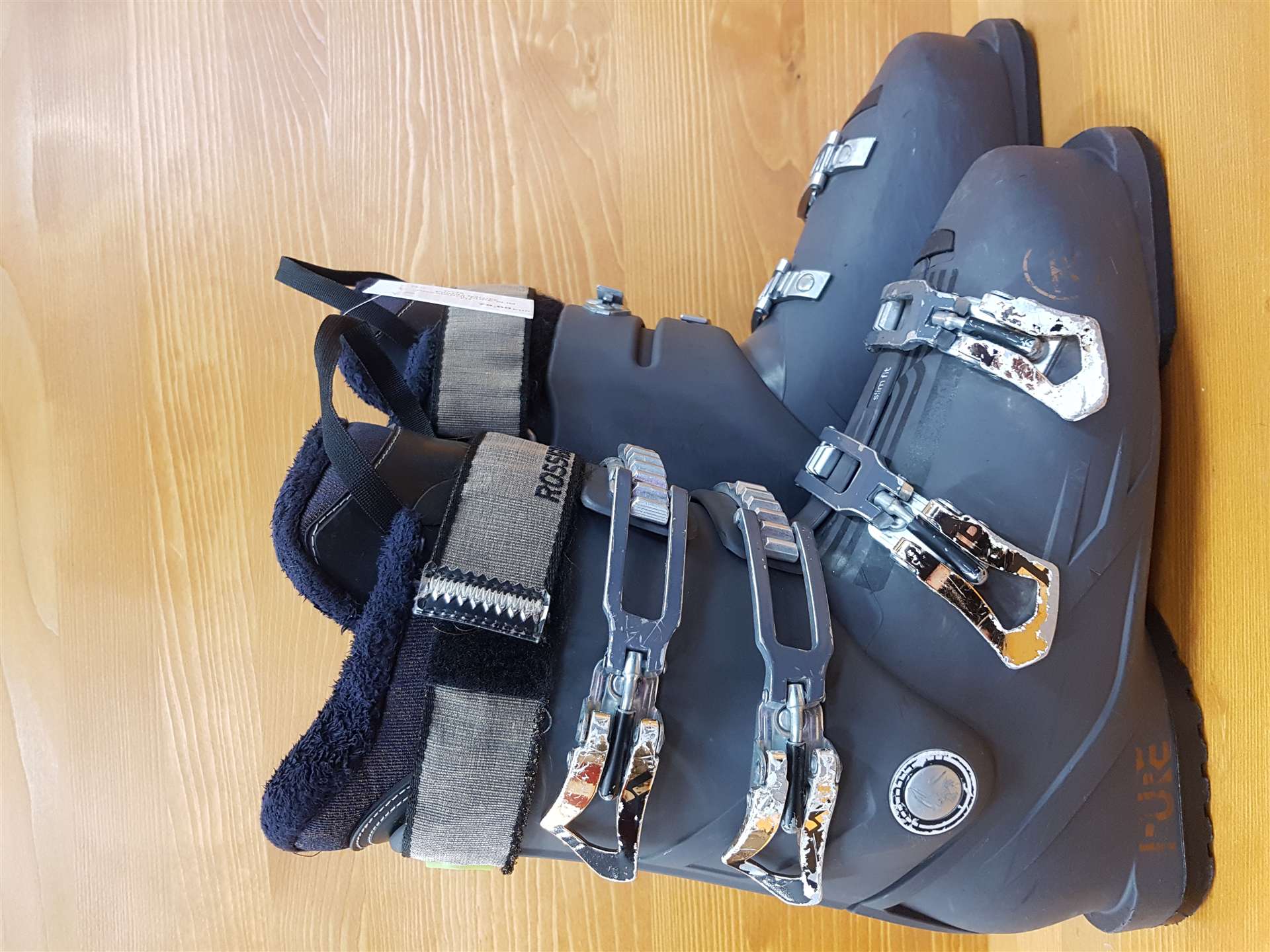 Použité lyžiarky ROSSIGNOL PURE SLIM FIT