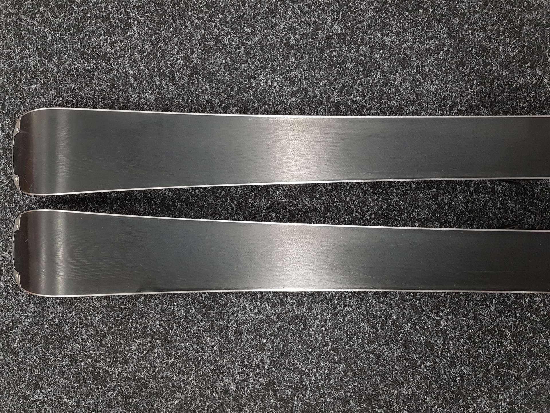 Gebrauchte BLIZZARD WCR Ski + Marker TLT 10 Bindungen