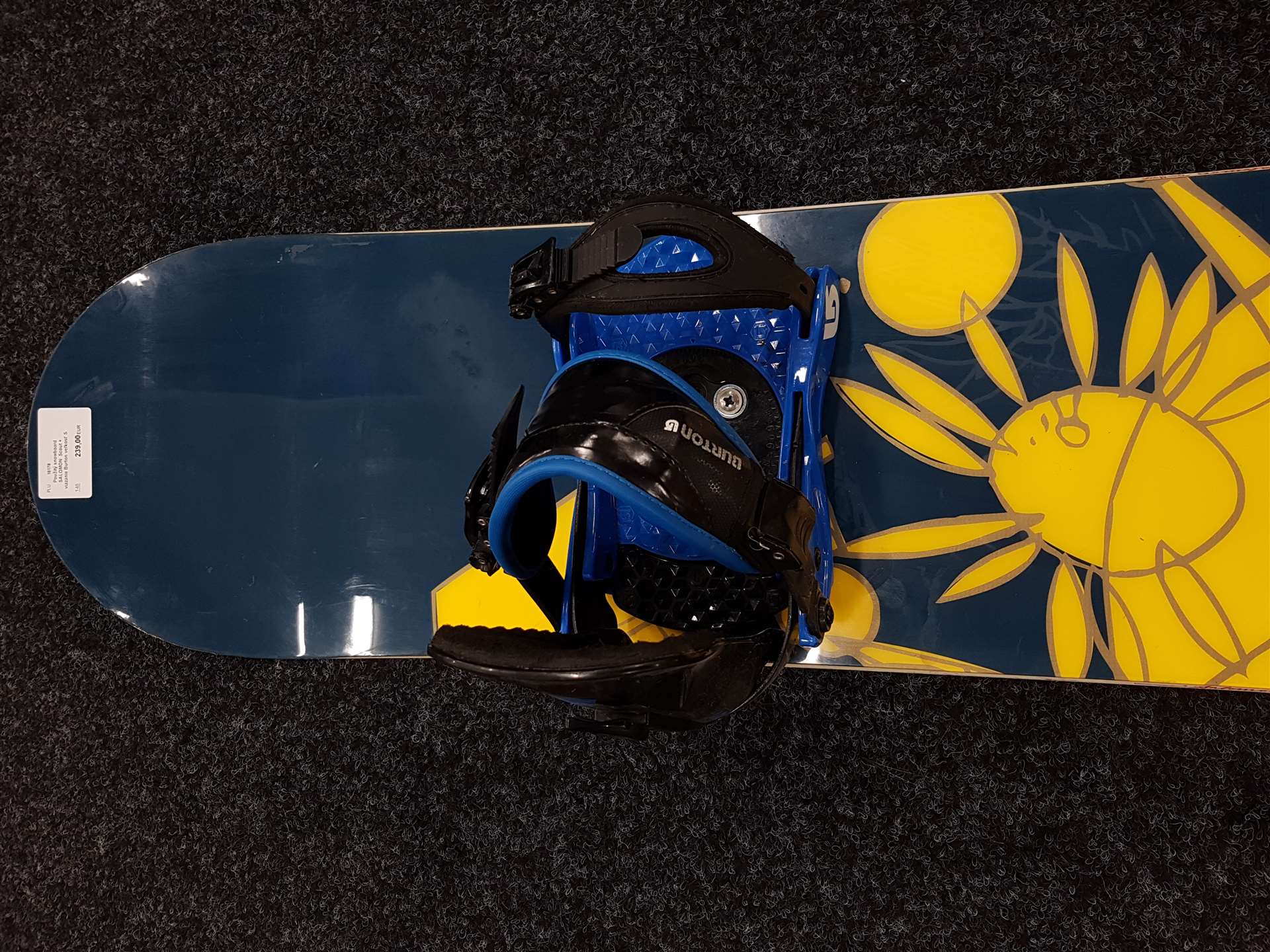 Použitý snowboard SALOMON Scout + vázání Burton velikost S