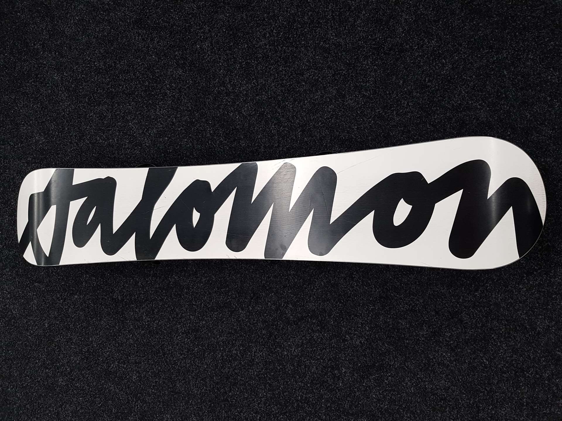 Použitý snowboard SALOMON Scout + vázání Burton velikost S