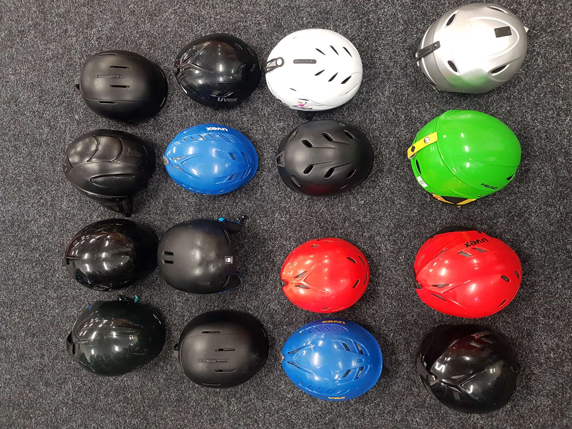 Gebrauchte Helme, gemischt, 16 Stück (XS-XL)