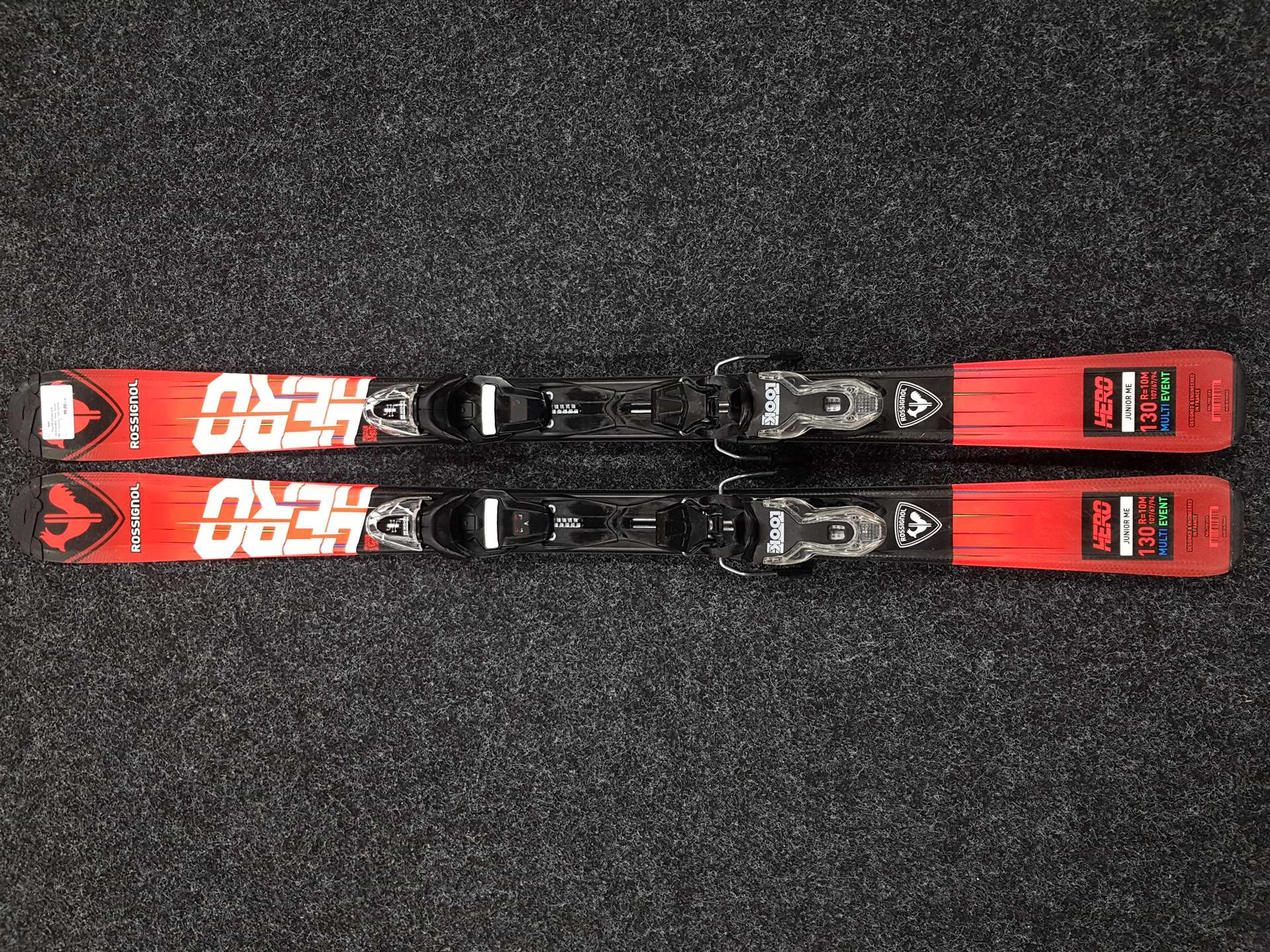 Skis enfant d'occasion ROSSIGNOL Hero Junior ME + fixations Look Xpress 7