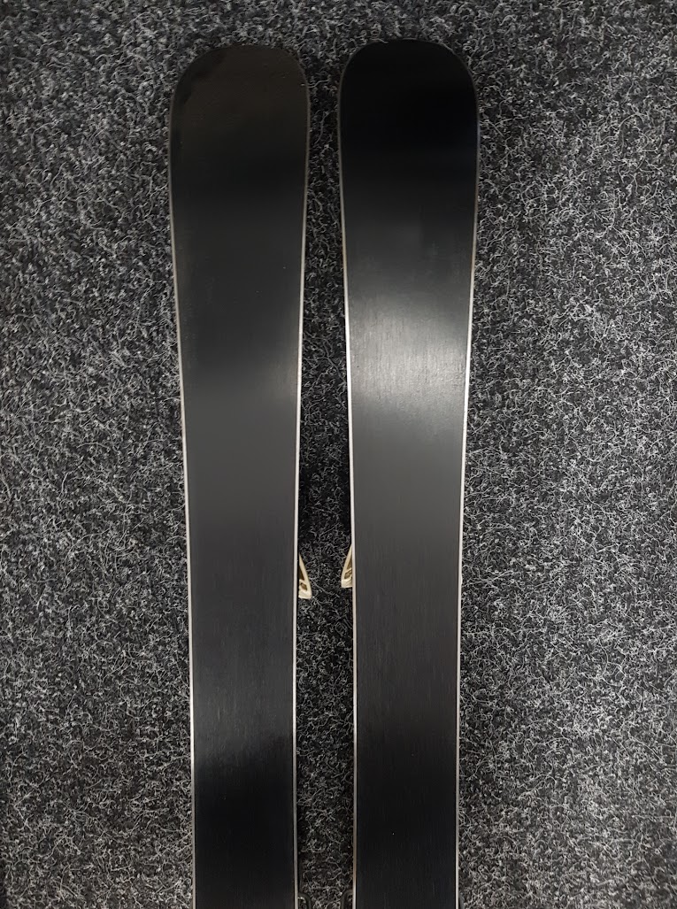Schiuri folosite Atomic Vantage JR