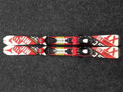 Esquís infantiles usados ATOMIC Redster XT + fijaciones Atomic 4.5