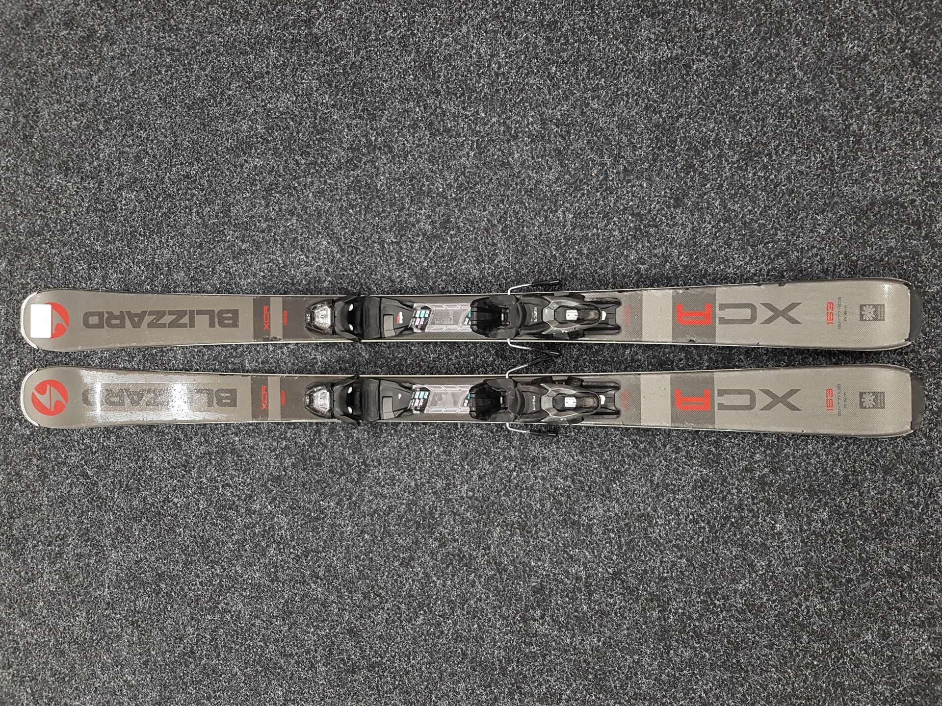 Schiuri BLIZZARD XCR folosite + legături Marker TLT 10